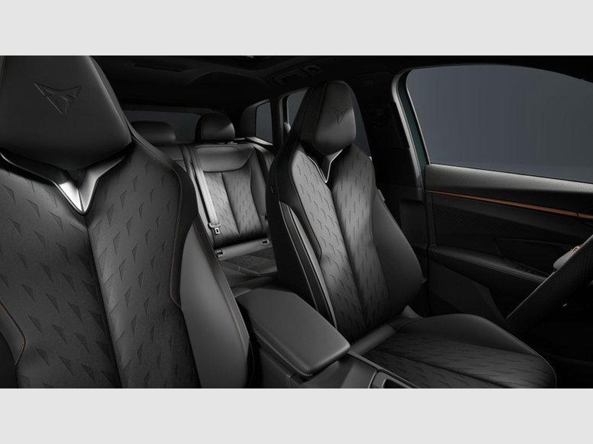 Cupra Terramar 1.5 eTSI 7-Gang-DSG (2026) - Foto 4