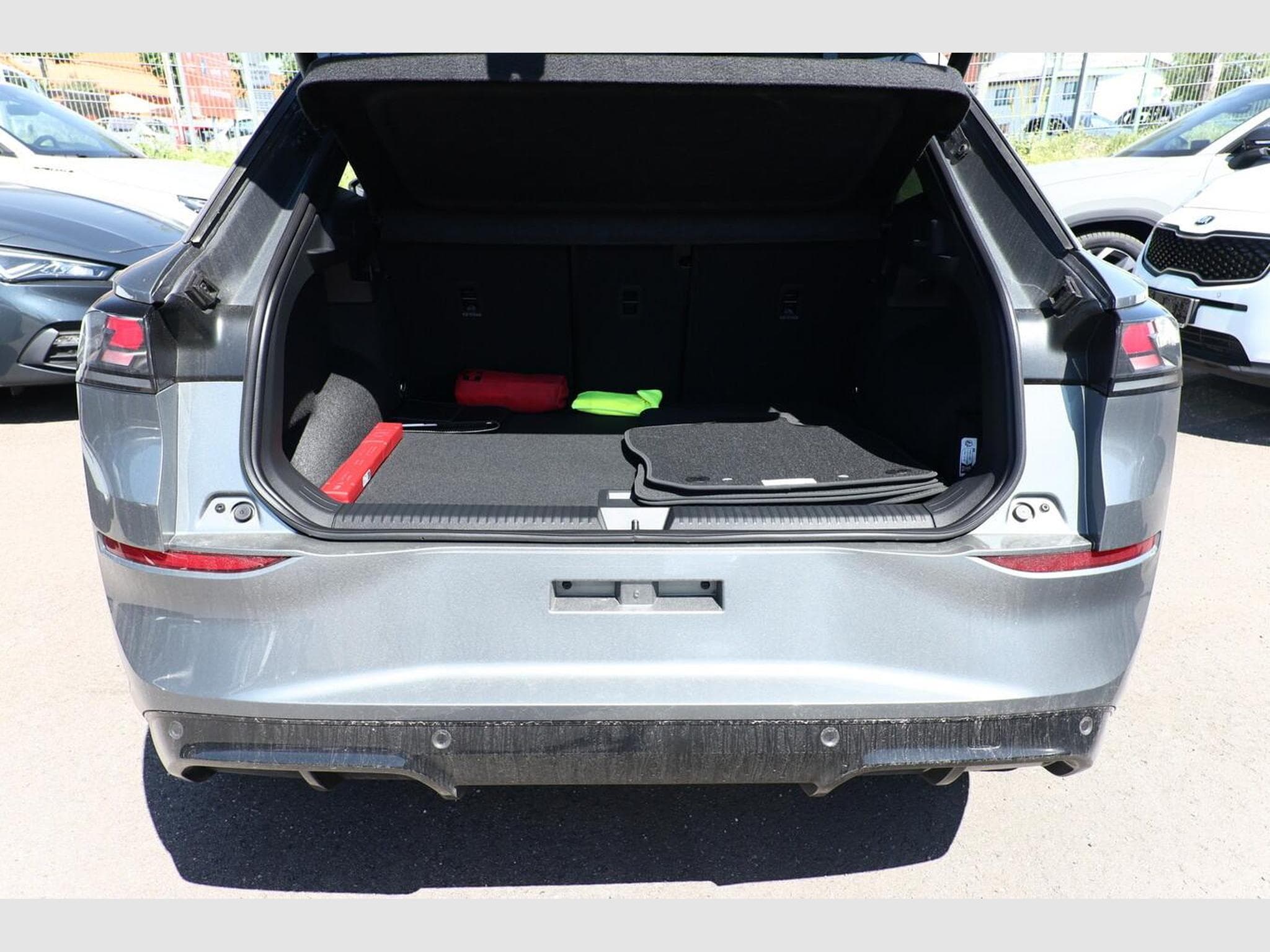 VW T-Roc R-Line (2026) - Foto 11