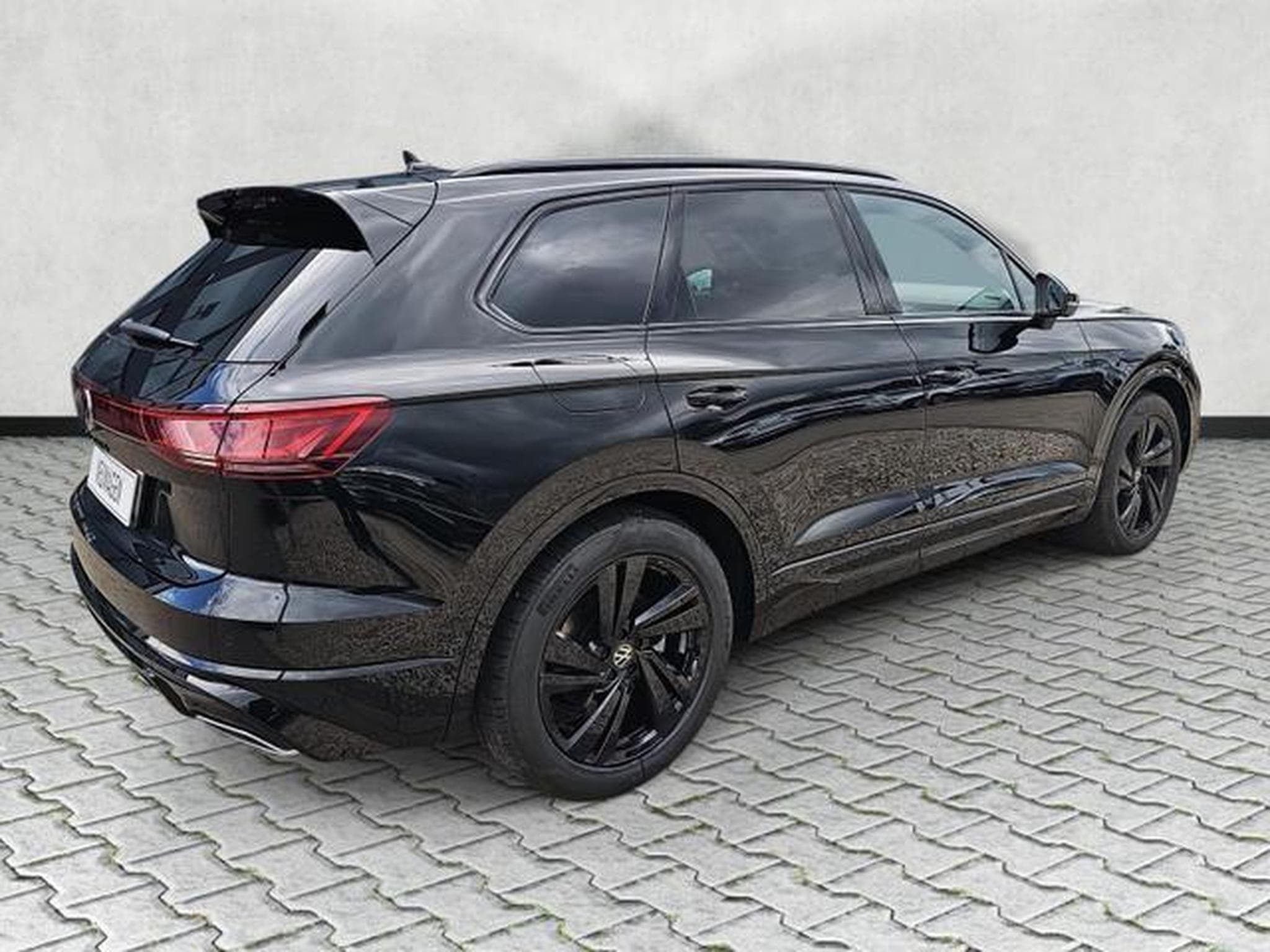 VW Touareg 3.0 TDI 210 kW 4Motion R-Line (2026) - Photo 7