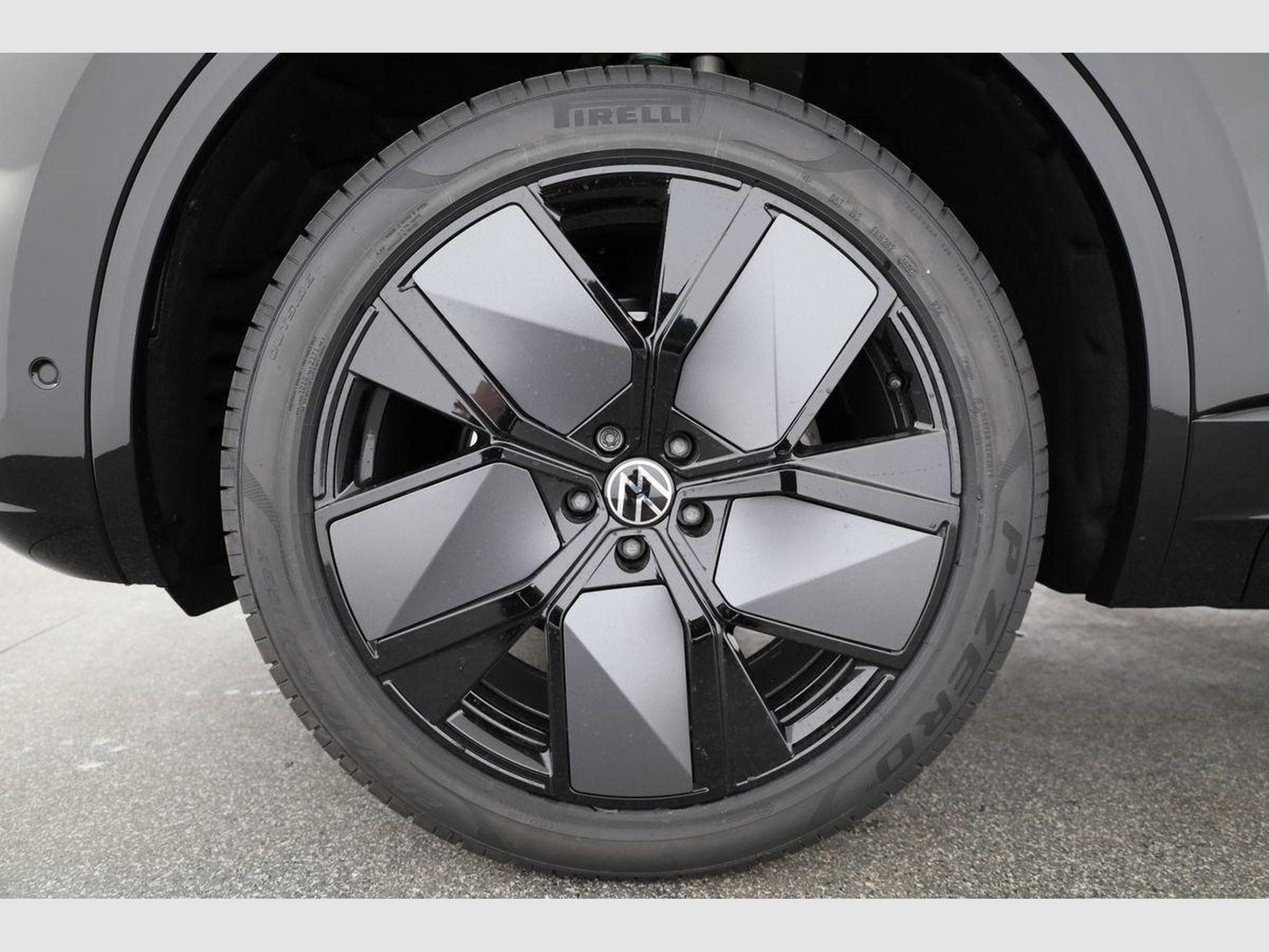 VW Touareg 3.0 TDI 210 kW 4Motion R-Line Final Edition (2026) - Photo 17