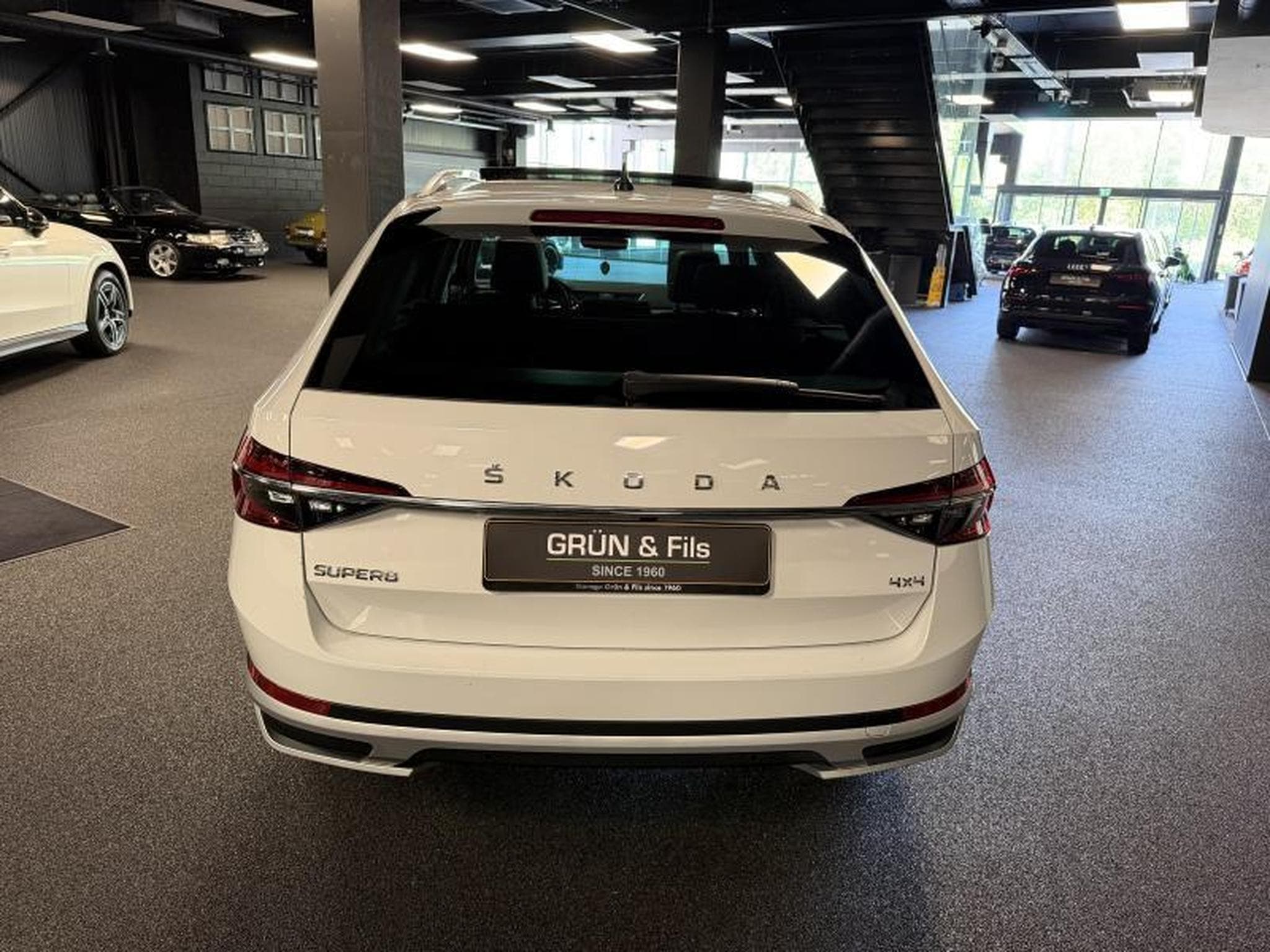 Skoda Superb SCOUT 2.0 TDI DSG 4X4 (2020) - Foto 8