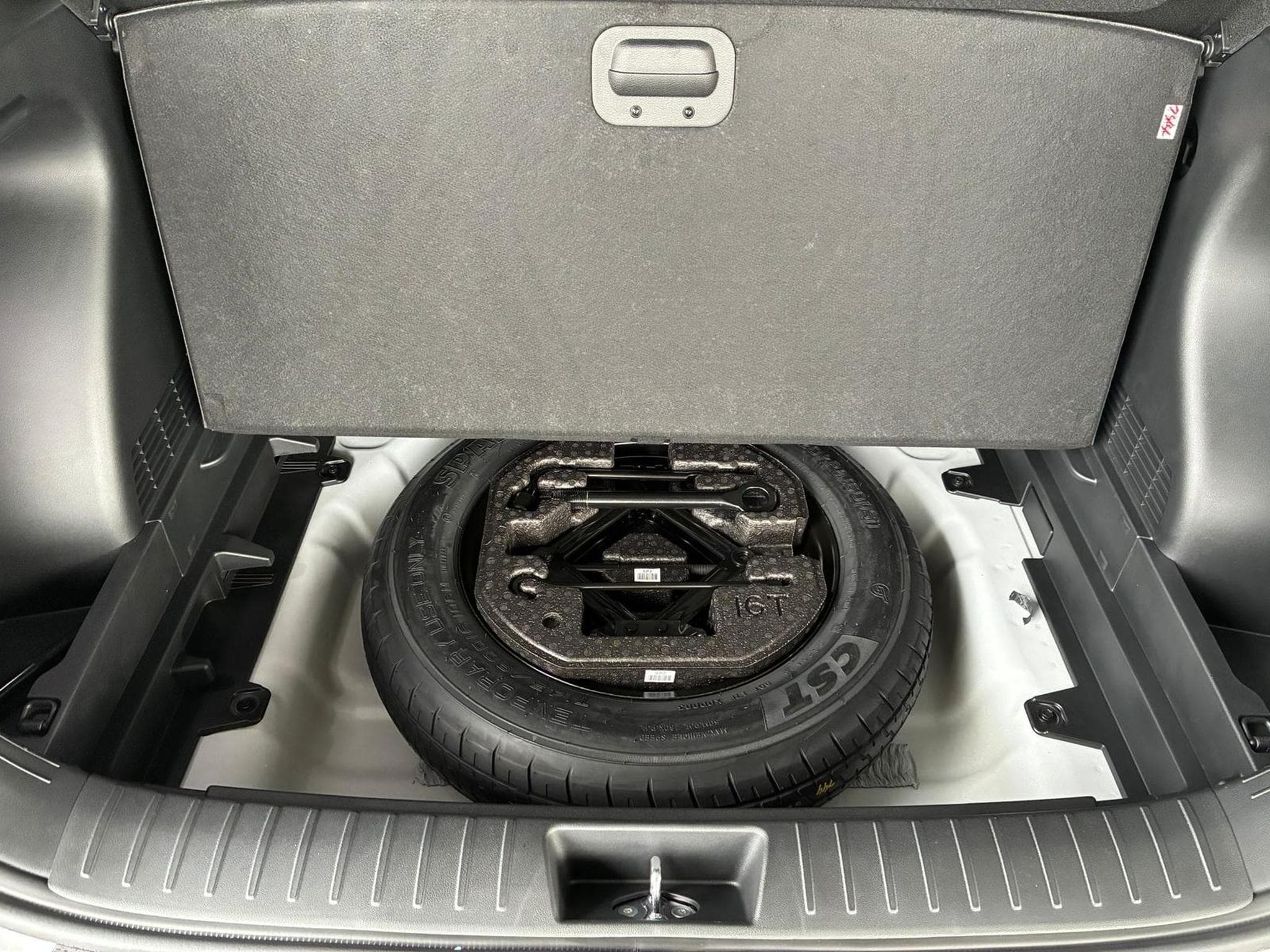 Hyundai Kona Comfort (2025) - Photo 9
