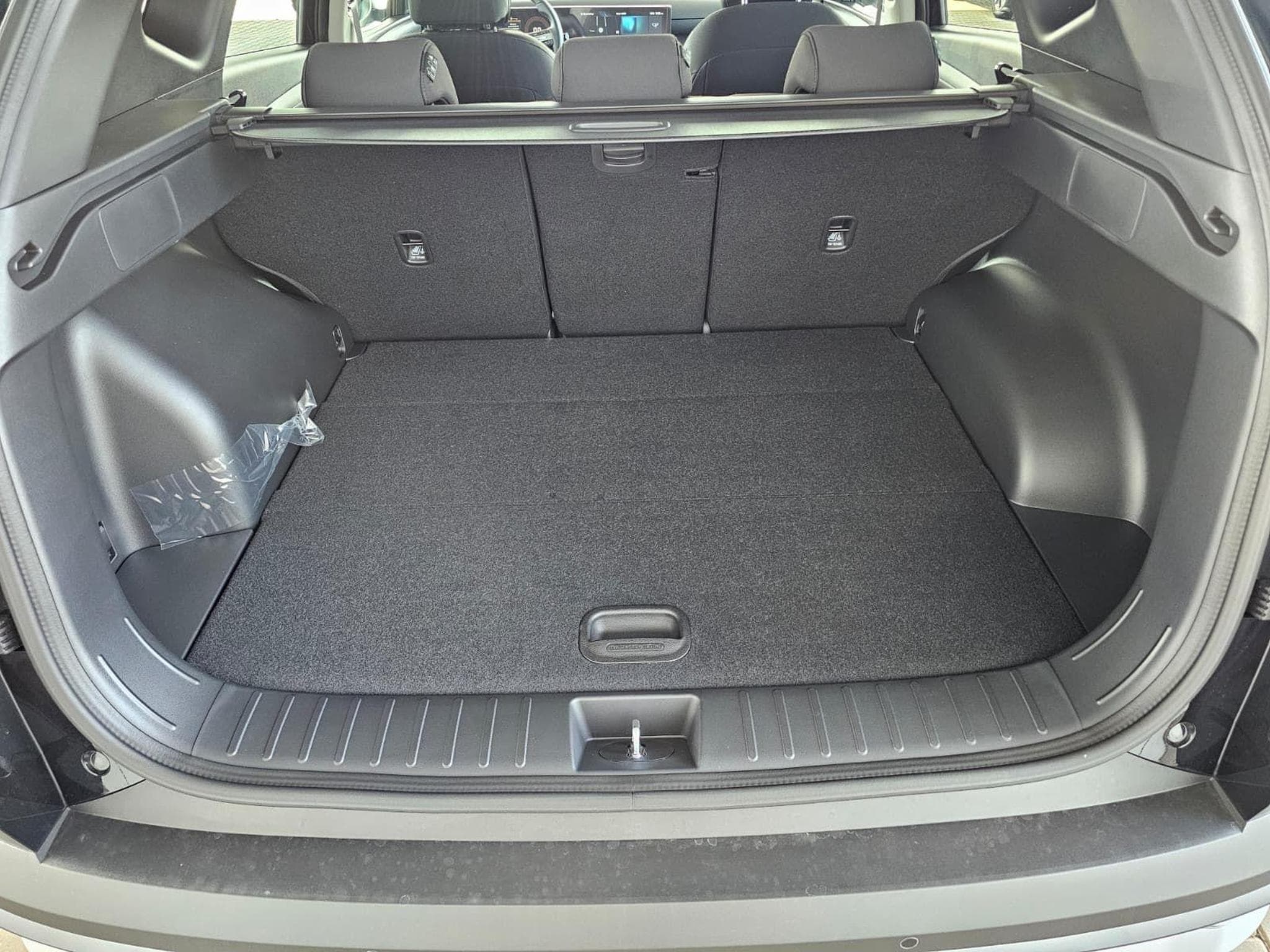 Hyundai Tucson E-Motion (2025) - Photo 8