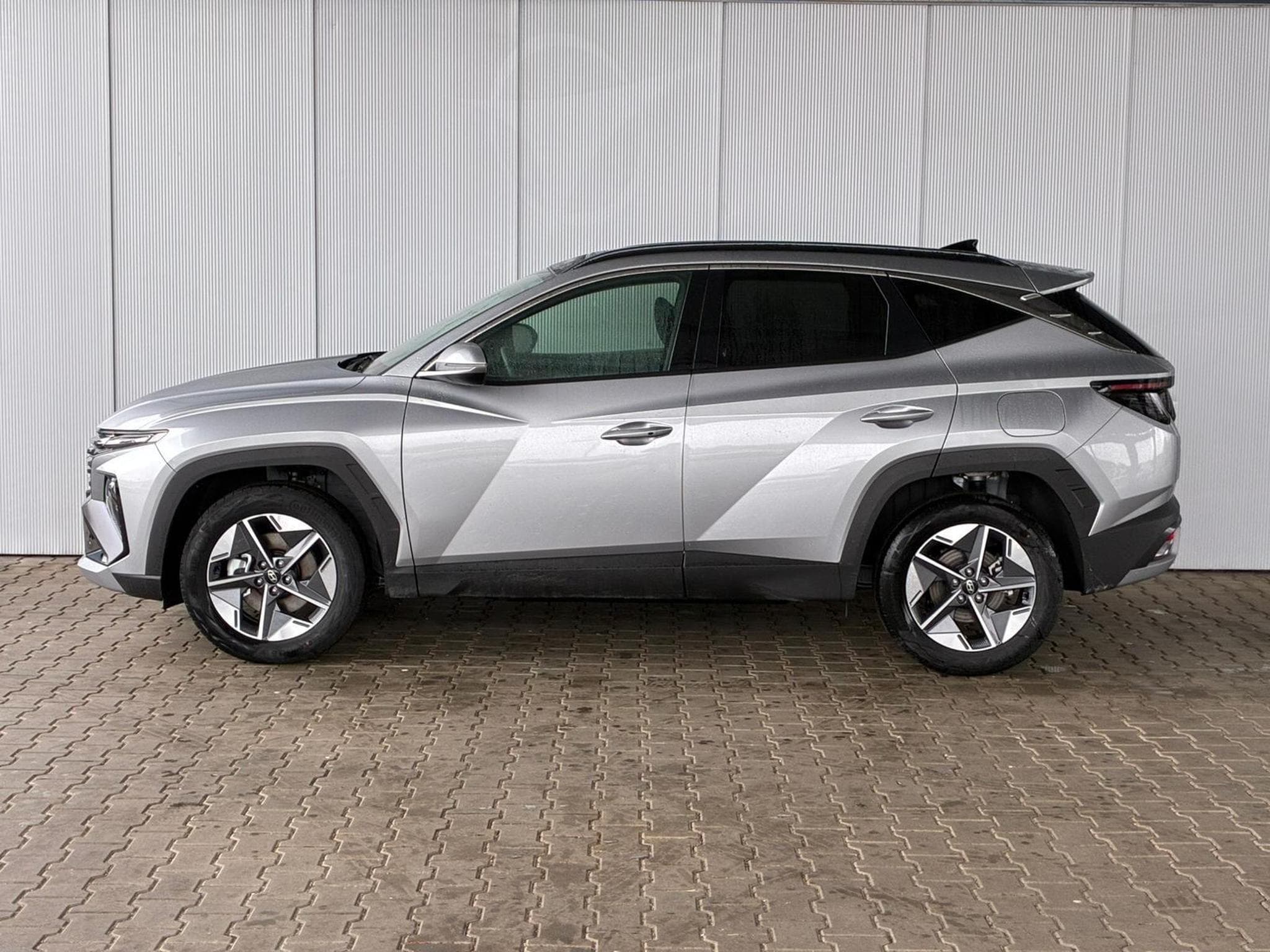 Hyundai Tucson E-Motion (2025) - Foto 2