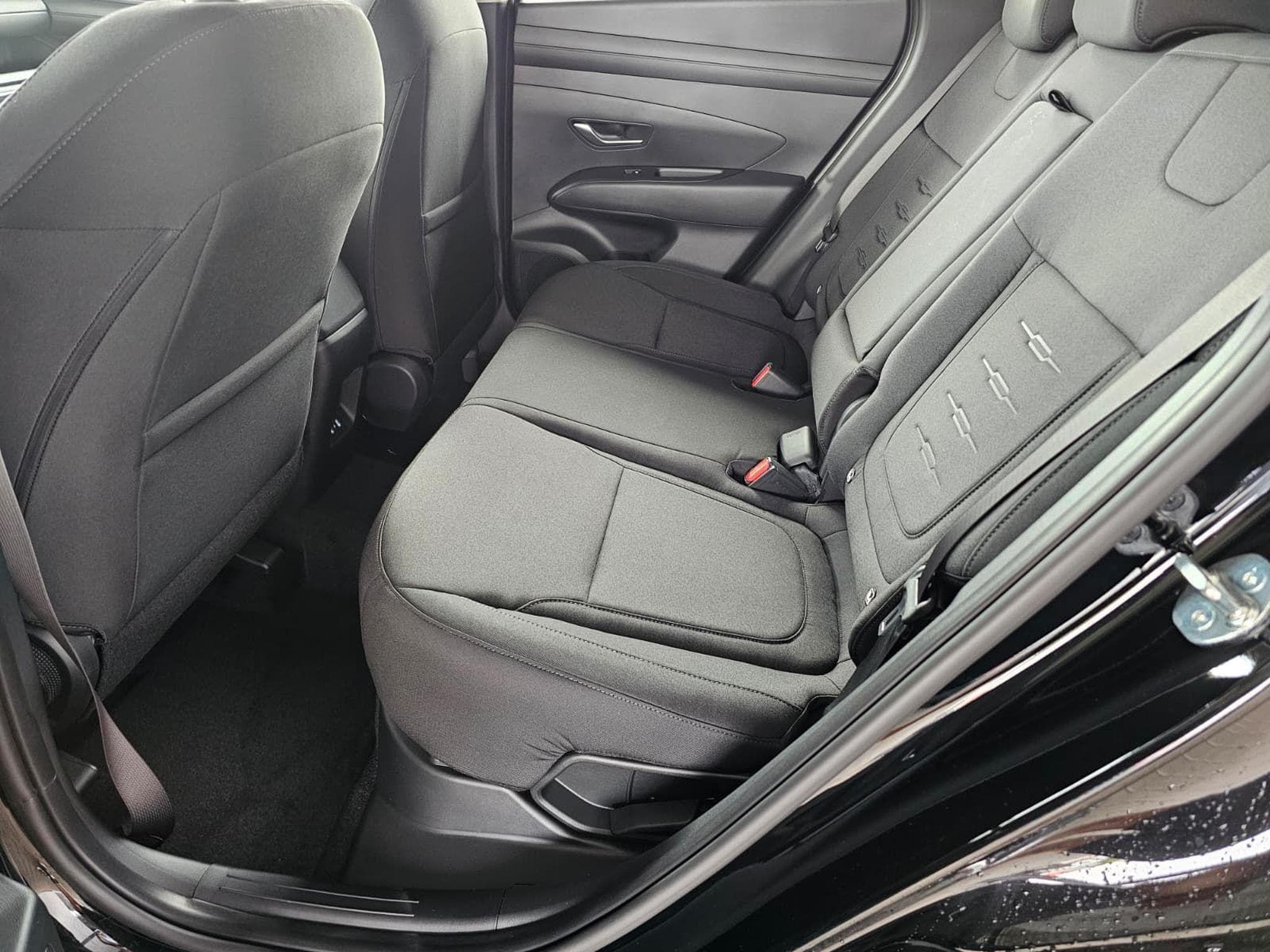 Hyundai Tucson E-Motion (2025) - Foto 8