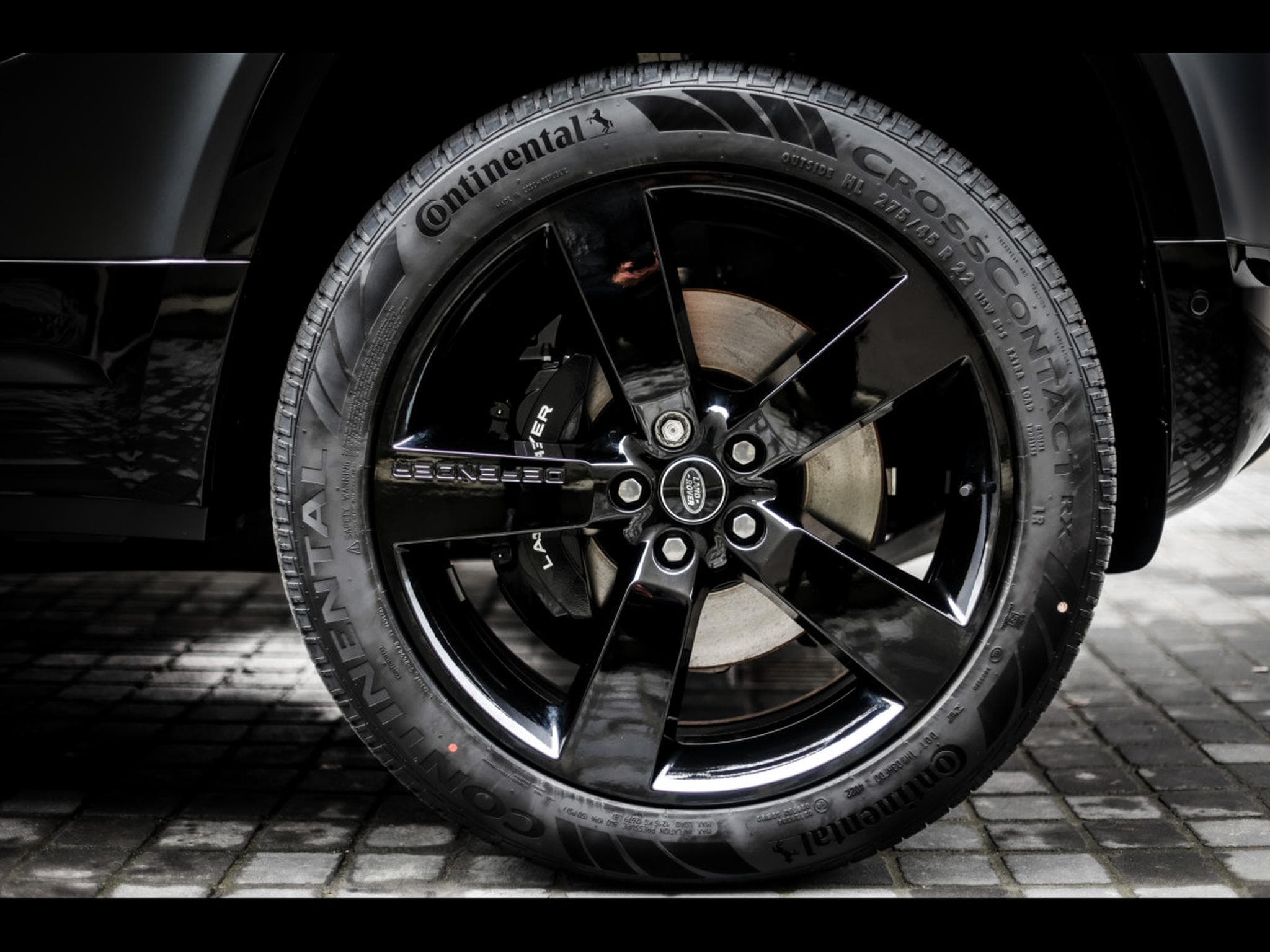 Land-Rover Defender 110 P525 5.0 V8 AWD CARPATHIAN EDITION – CARPATHIAN GREY (2022) - Photo 7