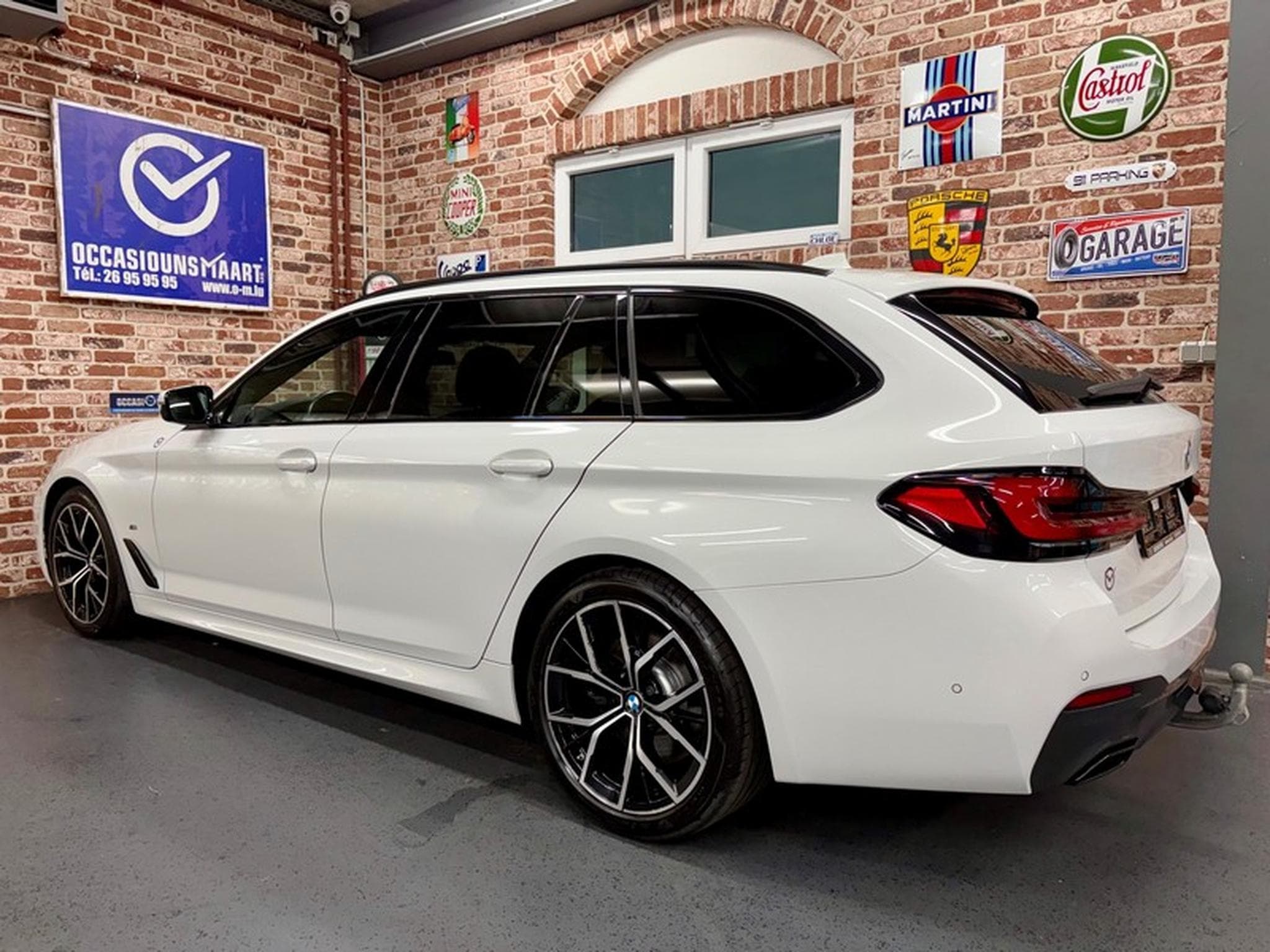 BMW 530 530dA Touring 3.0 286cv Auto M-SPORT (2023) - Foto 2