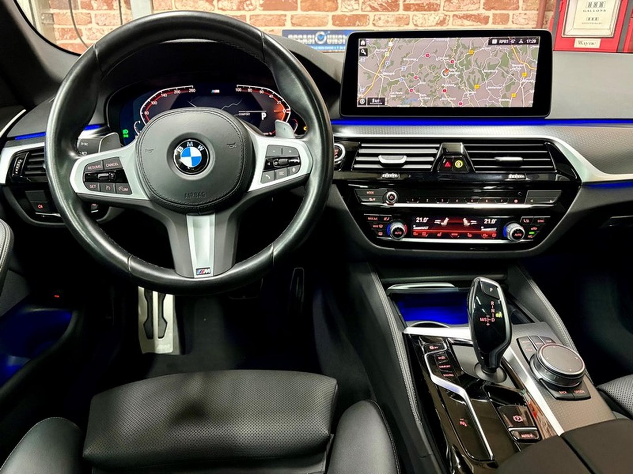 BMW 530 530dA Touring 3.0 286cv Auto M-SPORT (2023) - Foto 4