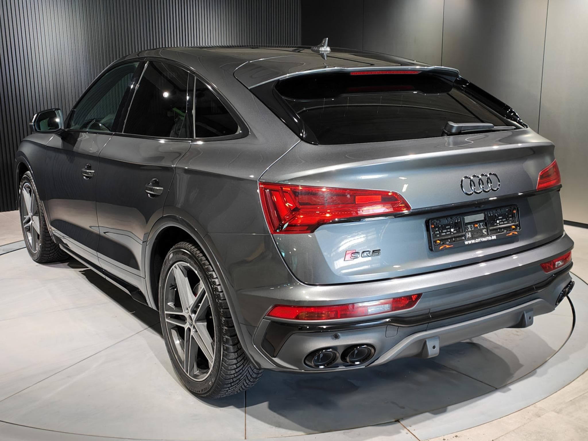 Audi SQ5 3.0 TDI V6 SPORTBACK CARPLAY TOIT OUV CAMERA SIEGES ELEC CHA (2023) - Photo 4