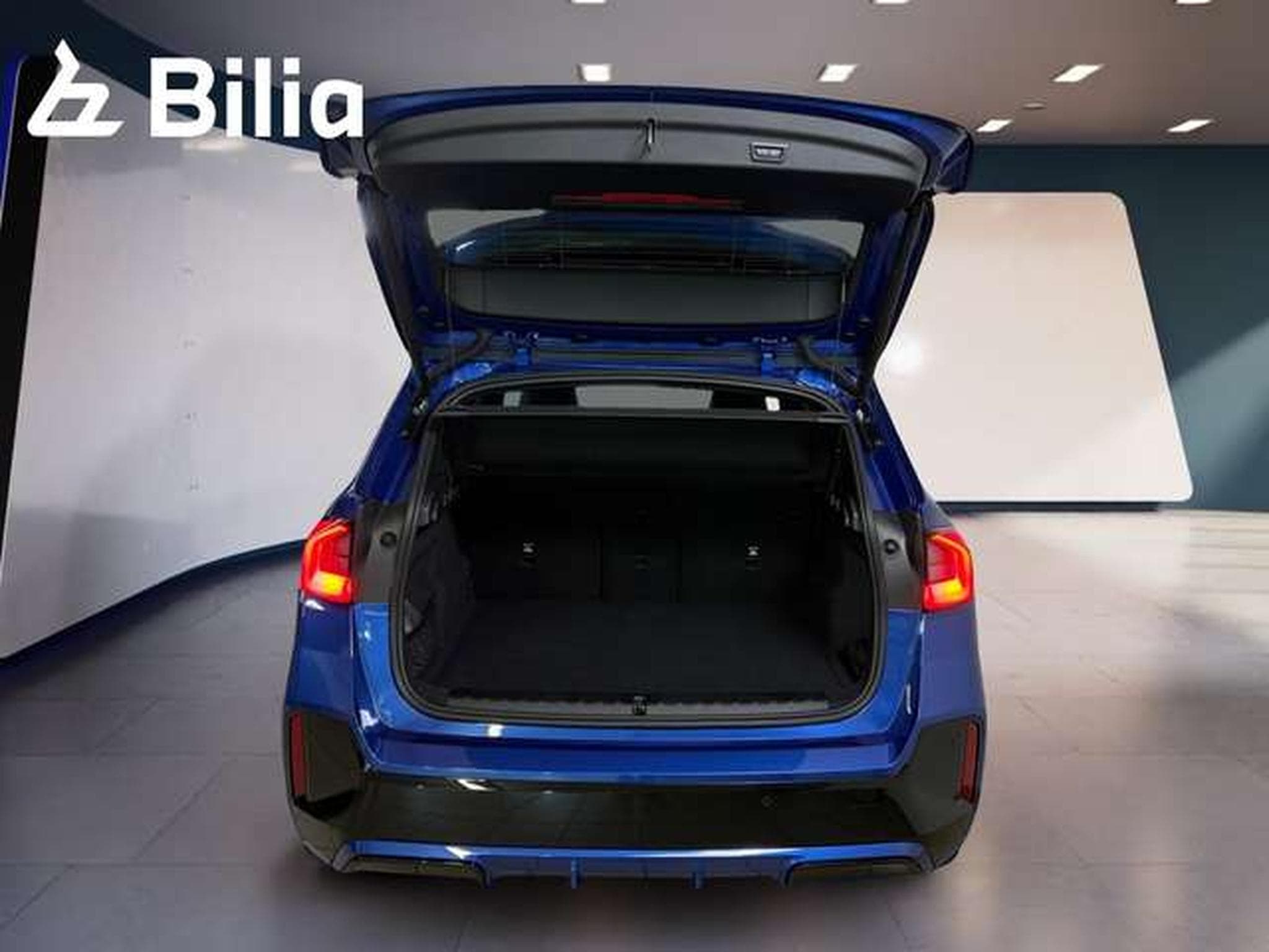 BMW X1 xDrive23i Head-Up HK HiFi DAB (2025) - Photo 10