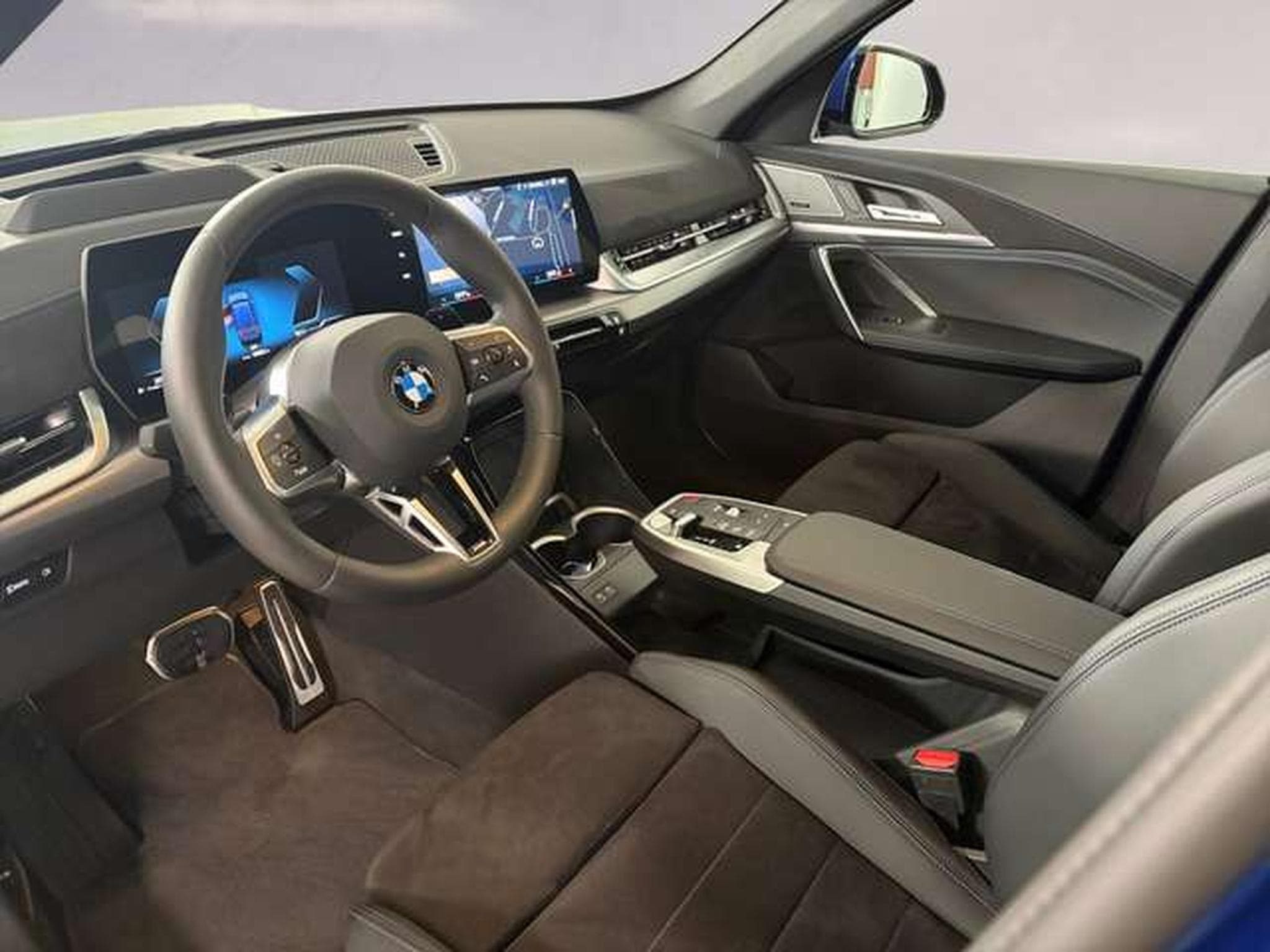 BMW X1 xDrive23i Head-Up HK HiFi DAB (2025) - Photo 5