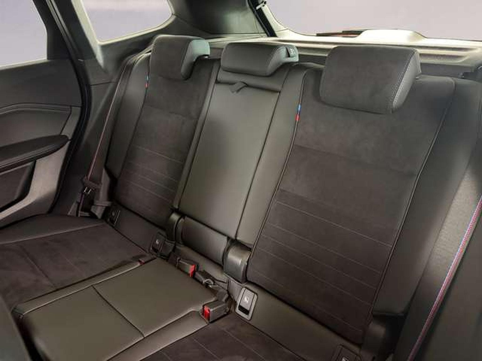 BMW X1 xDrive23i Head-Up HK HiFi DAB (2025) - Photo 9