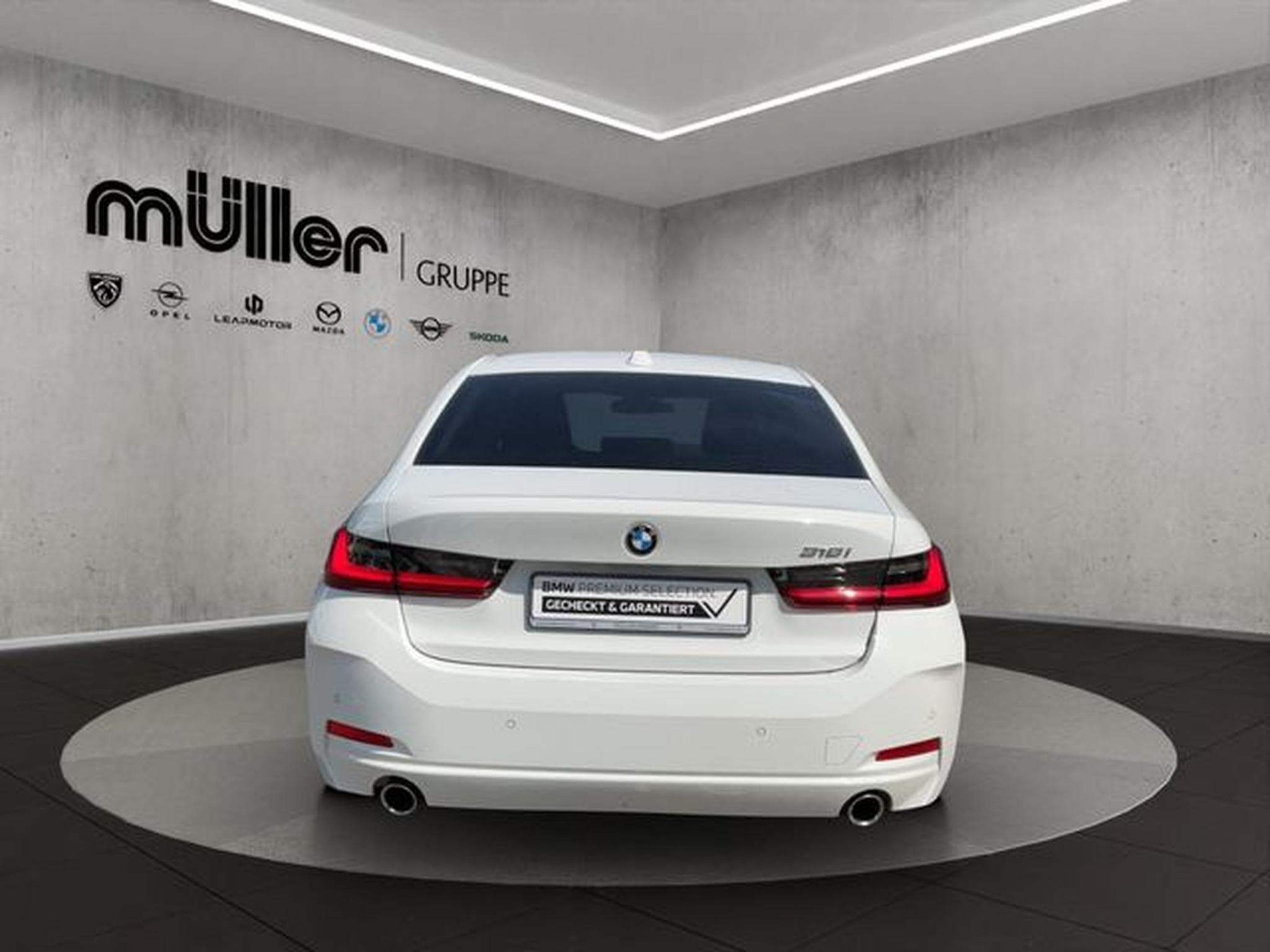 BMW 318 318i AUTOMATIK LIVE COCK PLUS DAB SHZ TEMPOMAT P (2023) - Photo 5