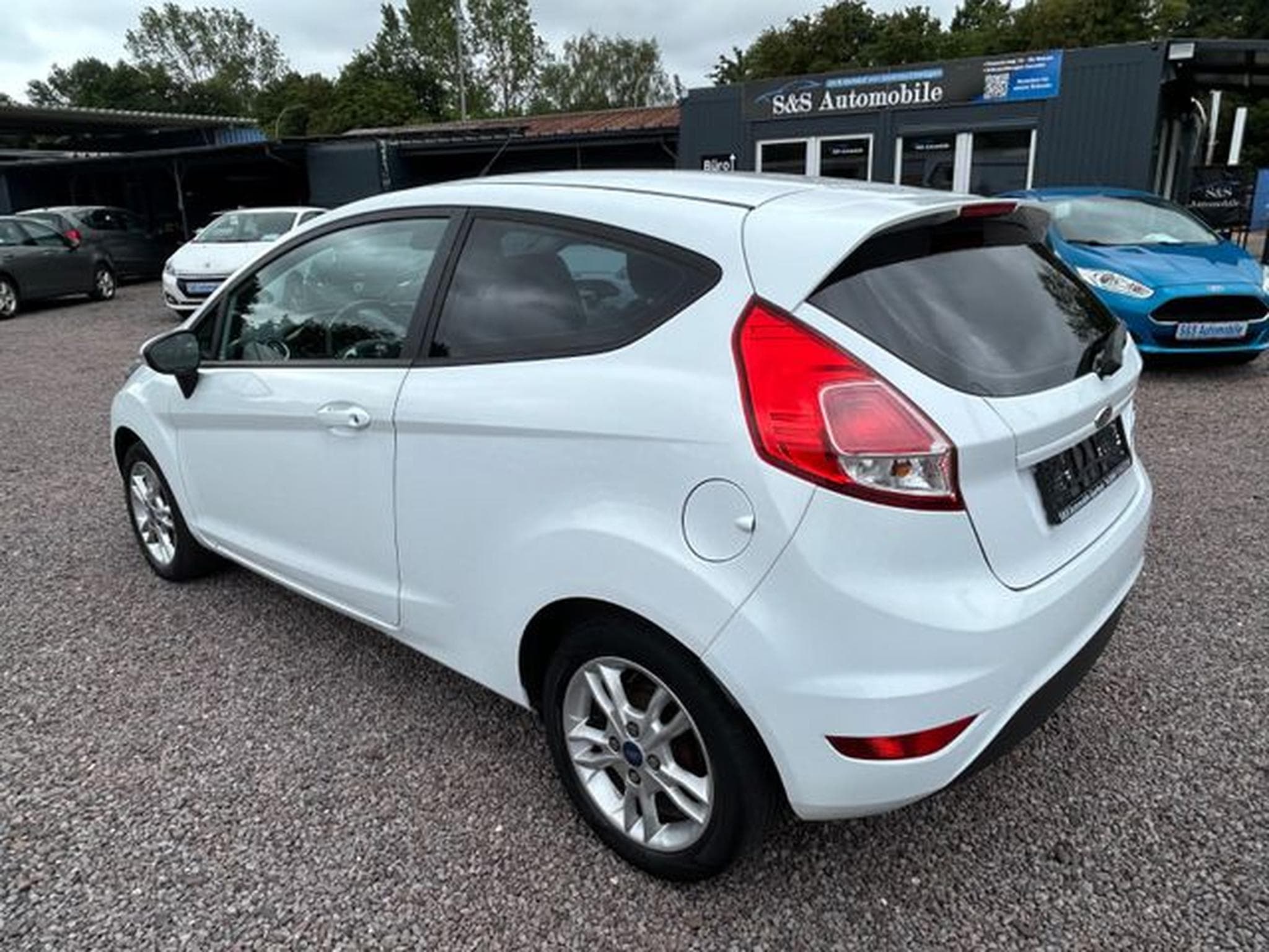 Ford Fiesta Fiesta Trend 1.3 *Bluetooth*Euro6*2.Hand* (2015) - Photo 6