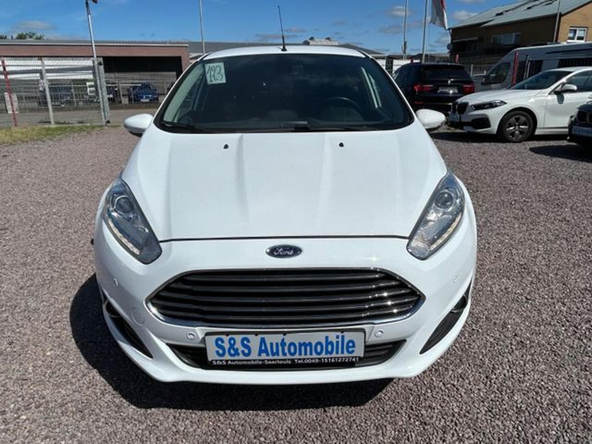 Ford Fiesta Fiesta Titanium 1.6 TDCi *Navi*SHZ*PDC*Euro5* (2014) - Photo 2