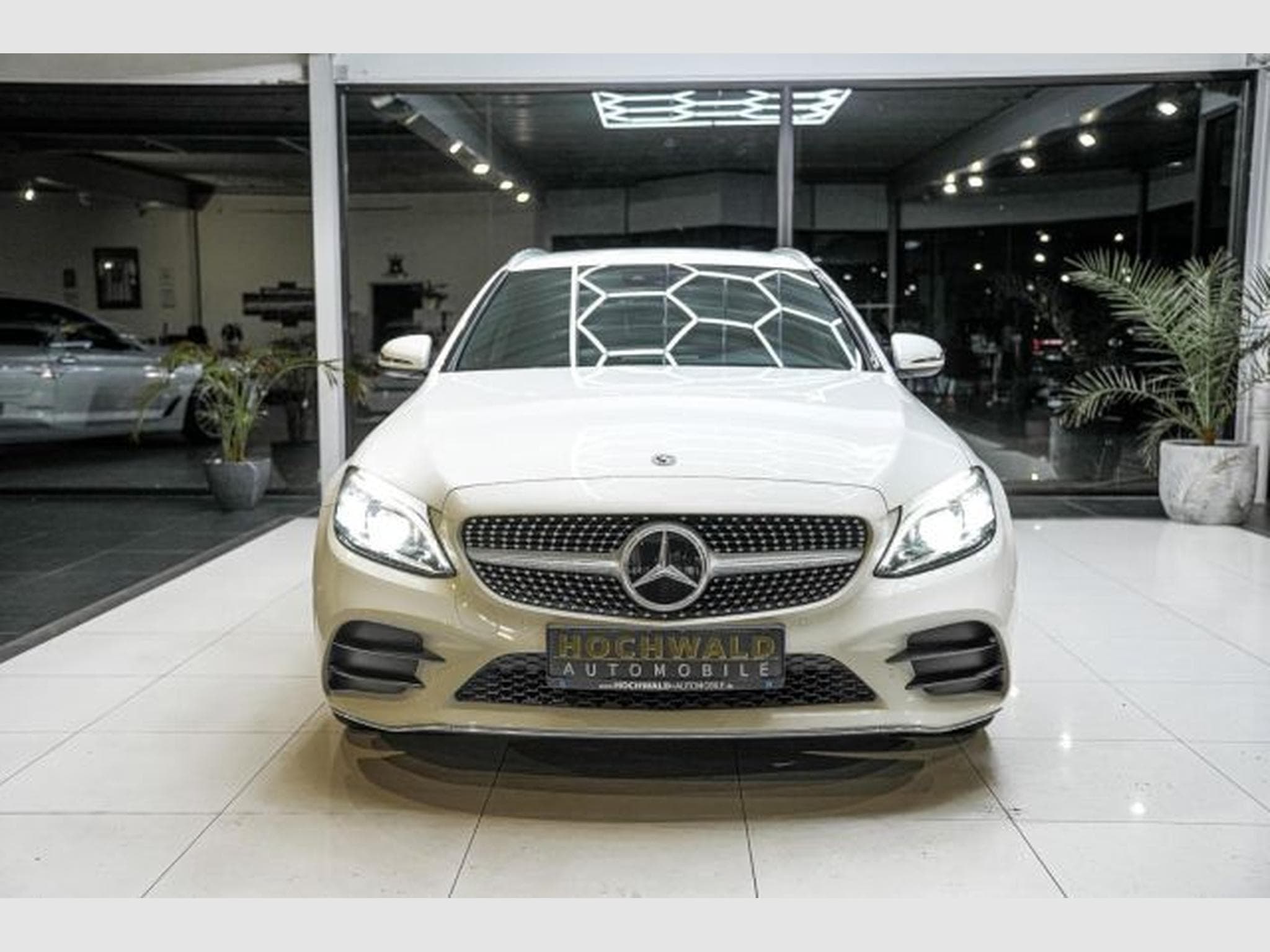 Mercedes C 180 C 180 T 9G-Tronic AMG Line NAVI Multibeam RFK (2020) - Photo 4