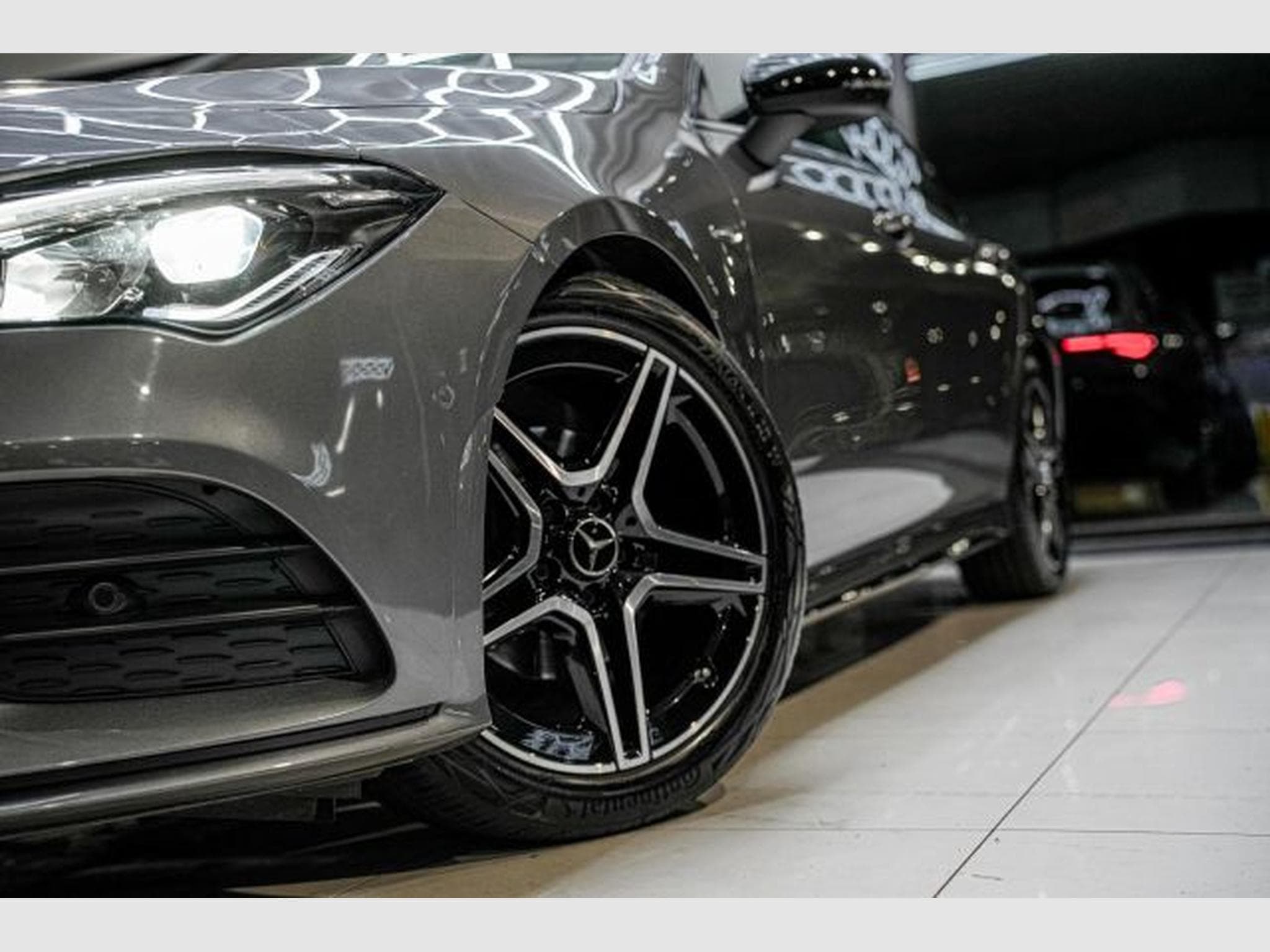 Mercedes CLA 180 CLA 180 Shooting Brake AMG Line 7G-DCT NAVI LED (2021) - Photo 3