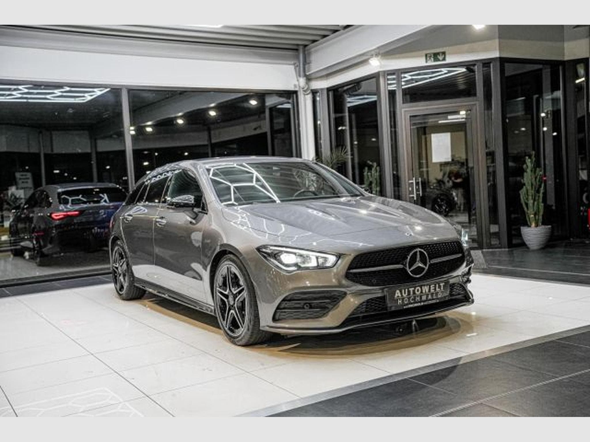 Mercedes CLA 180 CLA 180 Shooting Brake AMG Line 7G-DCT NAVI LED (2021) - Photo 5