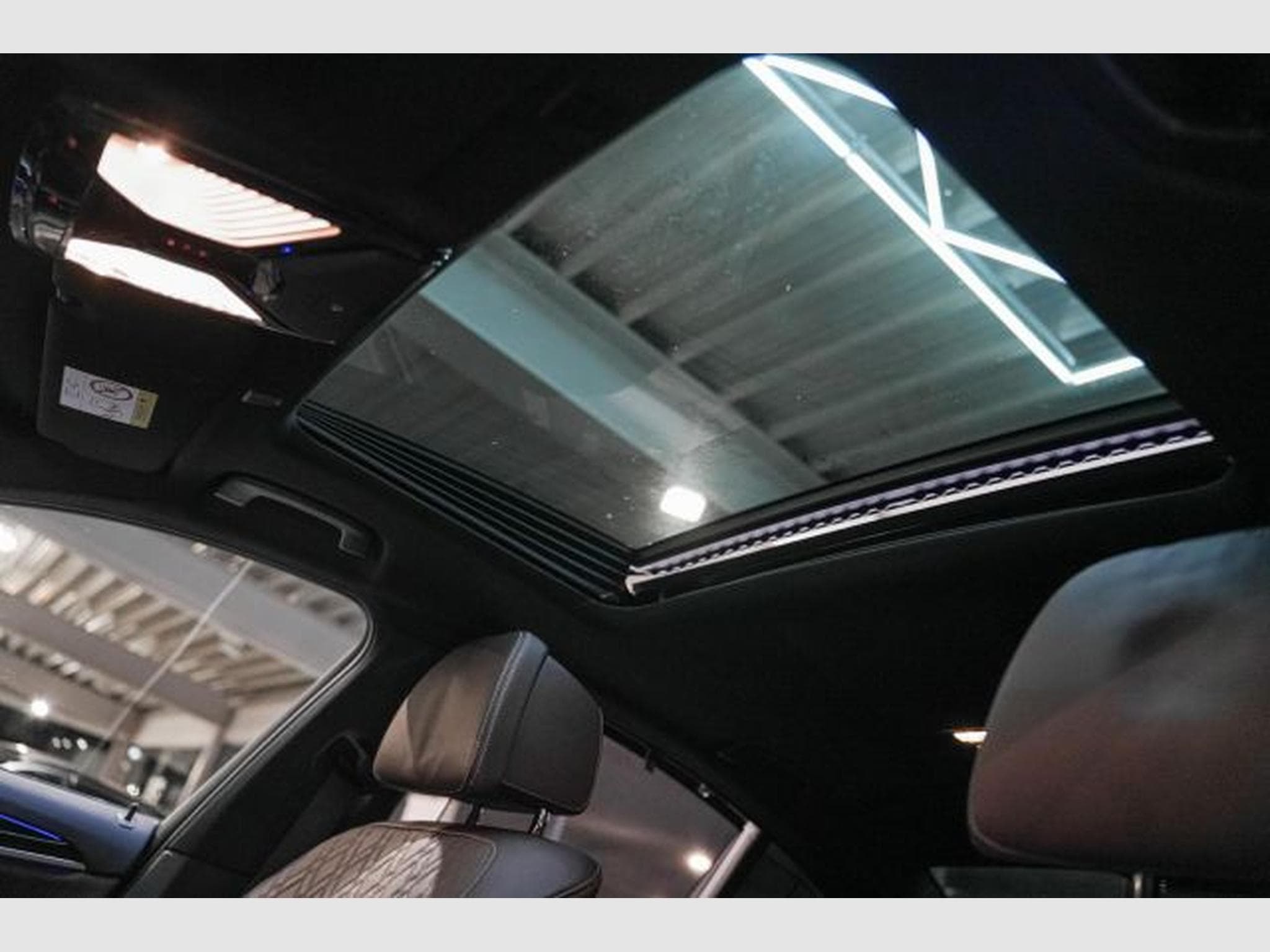 BMW 530 530d xDrive Autom. Sport Line AHK HuD PANO LED (2018) - Photo 14