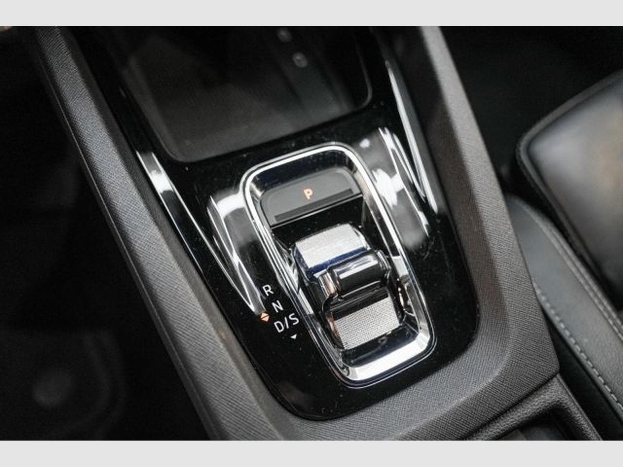 Skoda Octavia Octavia RS 2.0 TSI DSG NAV LED RFK SIDE Lane HuD (2021) - Photo 15