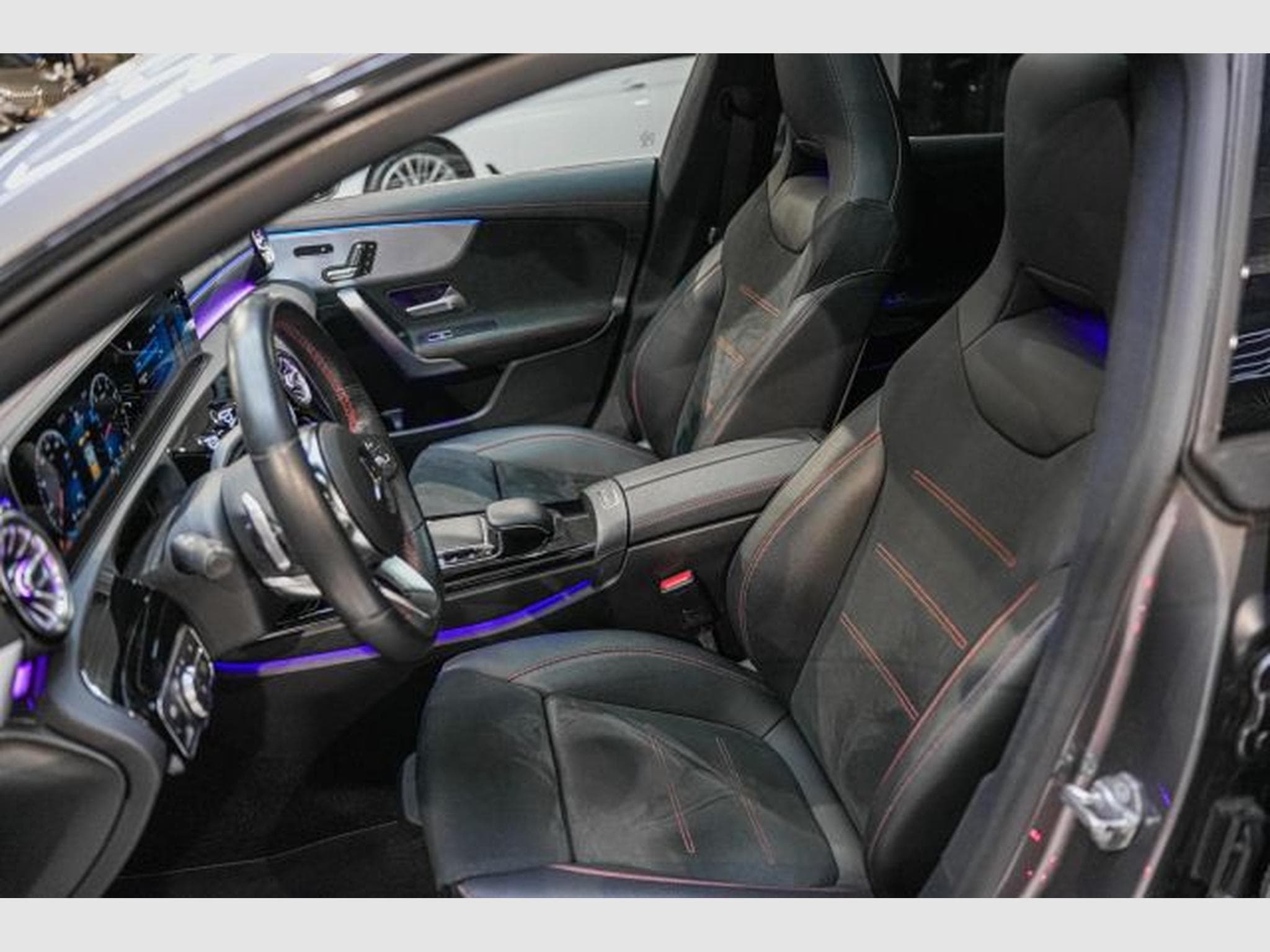 Mercedes CLA 220 CLA 220 Shooting Brake 7G AMG Line Burmest. PANO (2019) - Photo 12