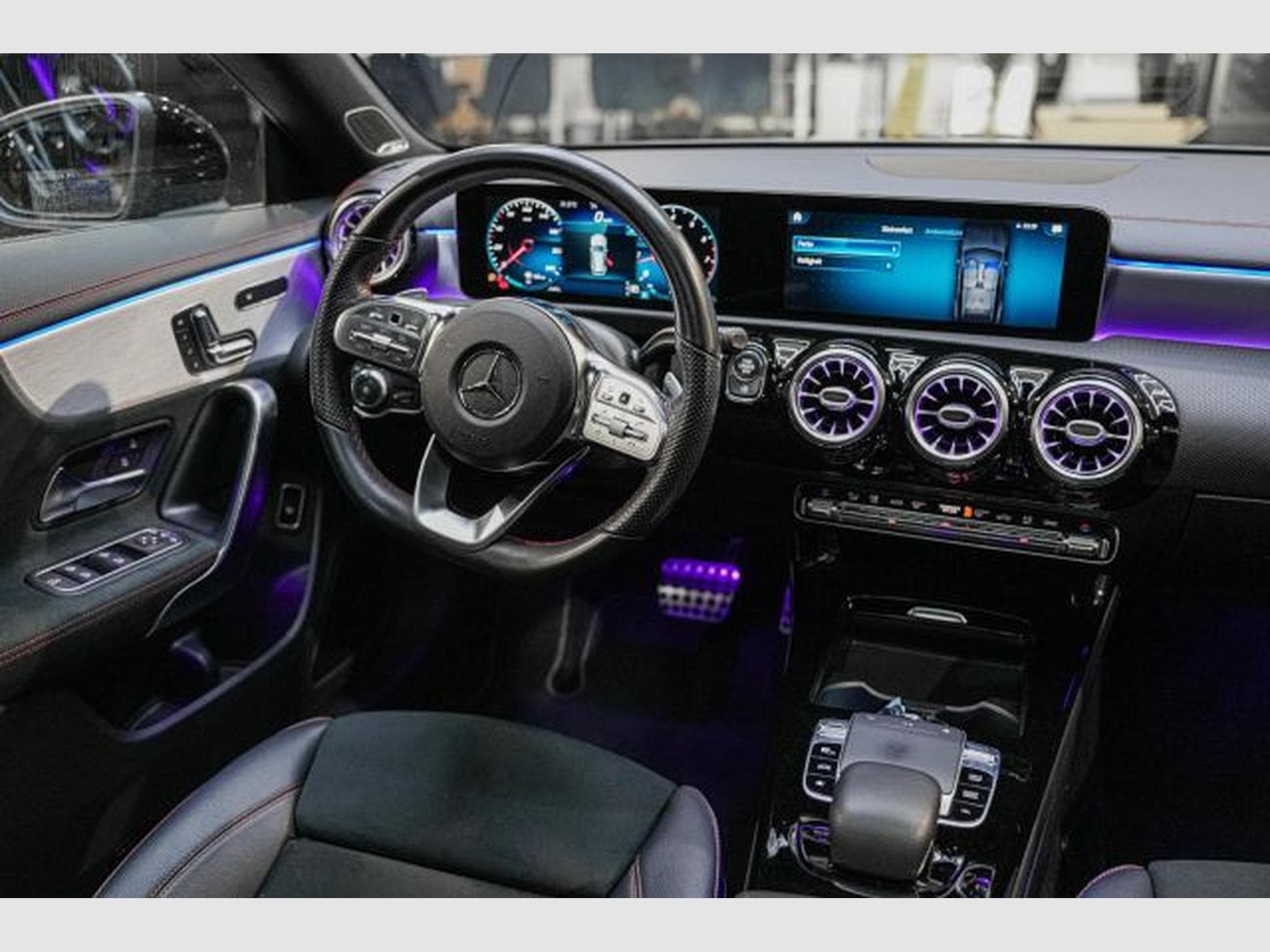 Mercedes CLA 220 CLA 220 Shooting Brake 7G AMG Line Burmest. PANO (2019) - Photo 13