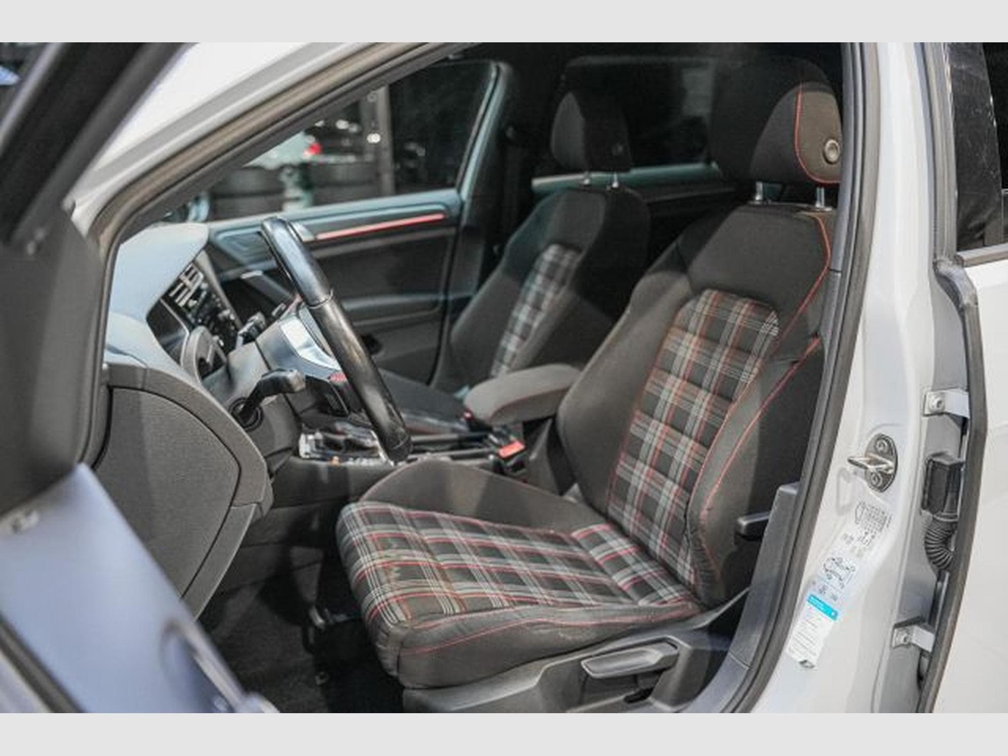 VW Golf Golf 7 2.0 GTI DSG Performance NAVI ACC LED SHZ (2018) - Photo 13