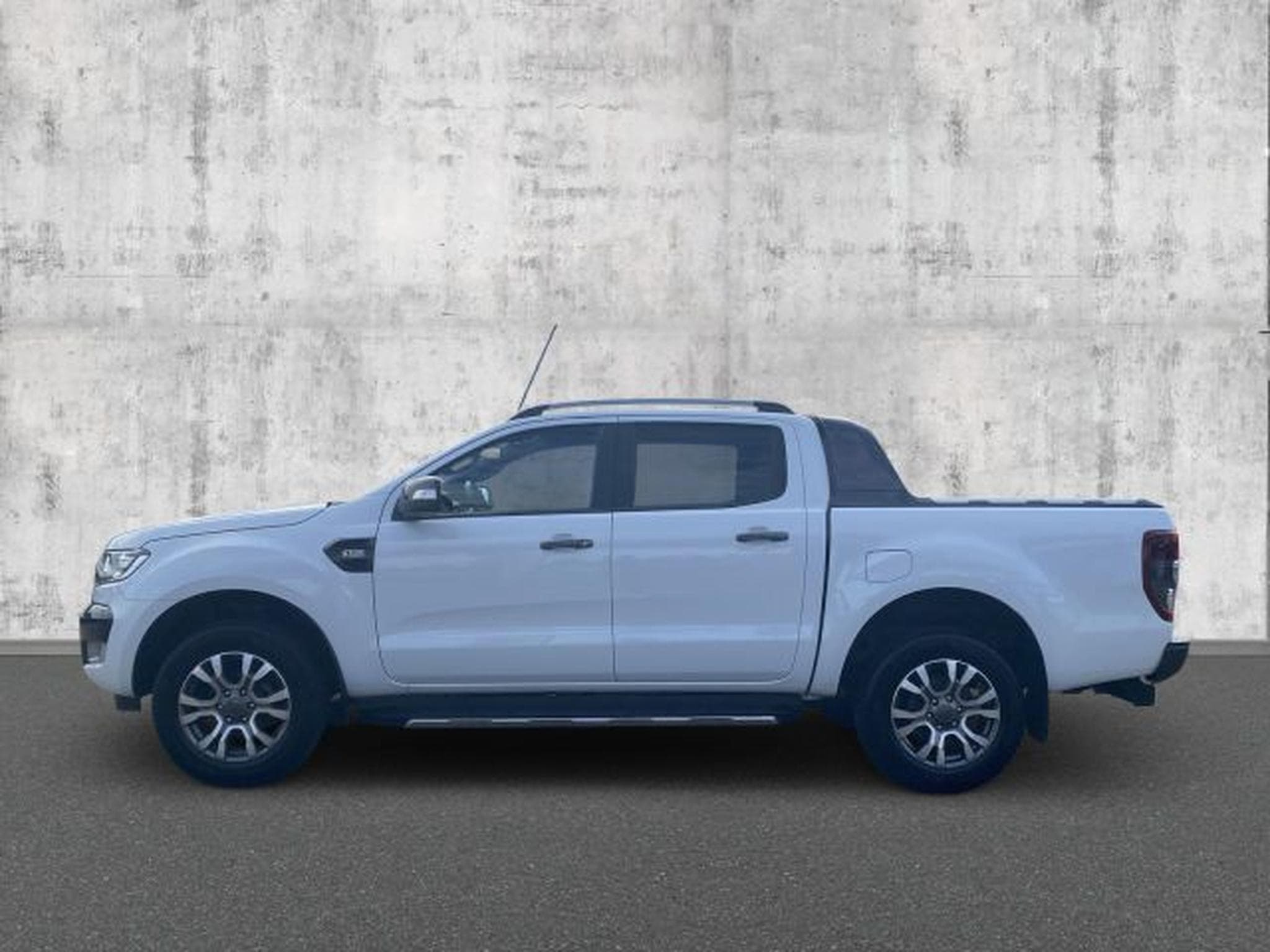 Ford Ranger Ranger Wildtrak 3.2 TDCI DoCab 4x4 NAVI AHK RFK (2019) - Photo 2