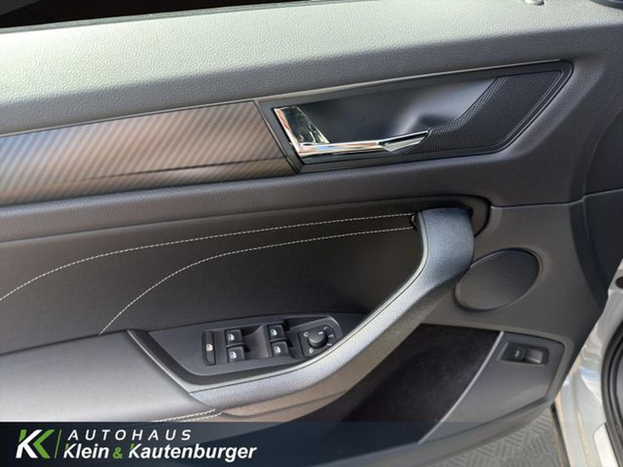 Skoda Kodiaq Kodiaq 2.0TDI Sportline 4x4+AHK+VIRTUAL+SITZBELÜ (2023) - Photo 12