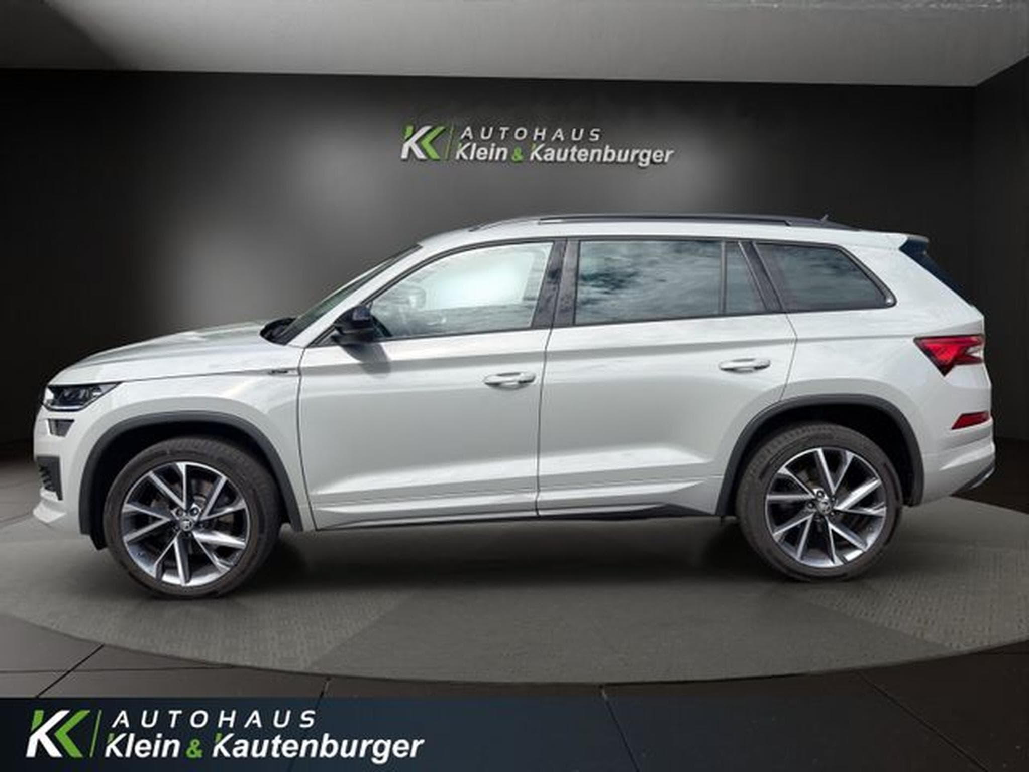 Skoda Kodiaq Kodiaq 2.0TDI Sportline 4x4+AHK+VIRTUAL+SITZBELÜ (2023) - Photo 8