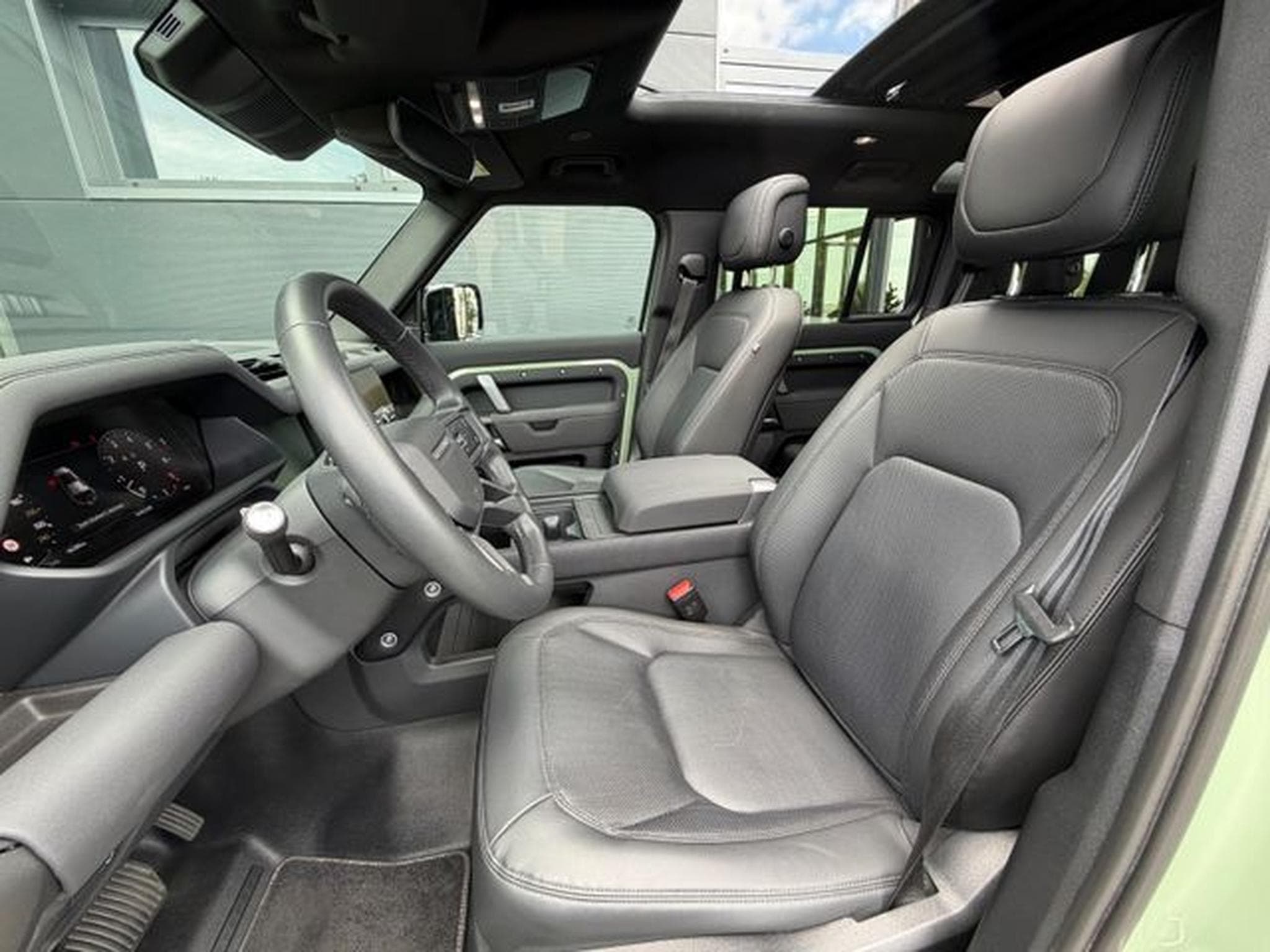 Land-Rover Defender Defender 110 75th Limited Edition AHK 360° Leder (2022) - Photo 11