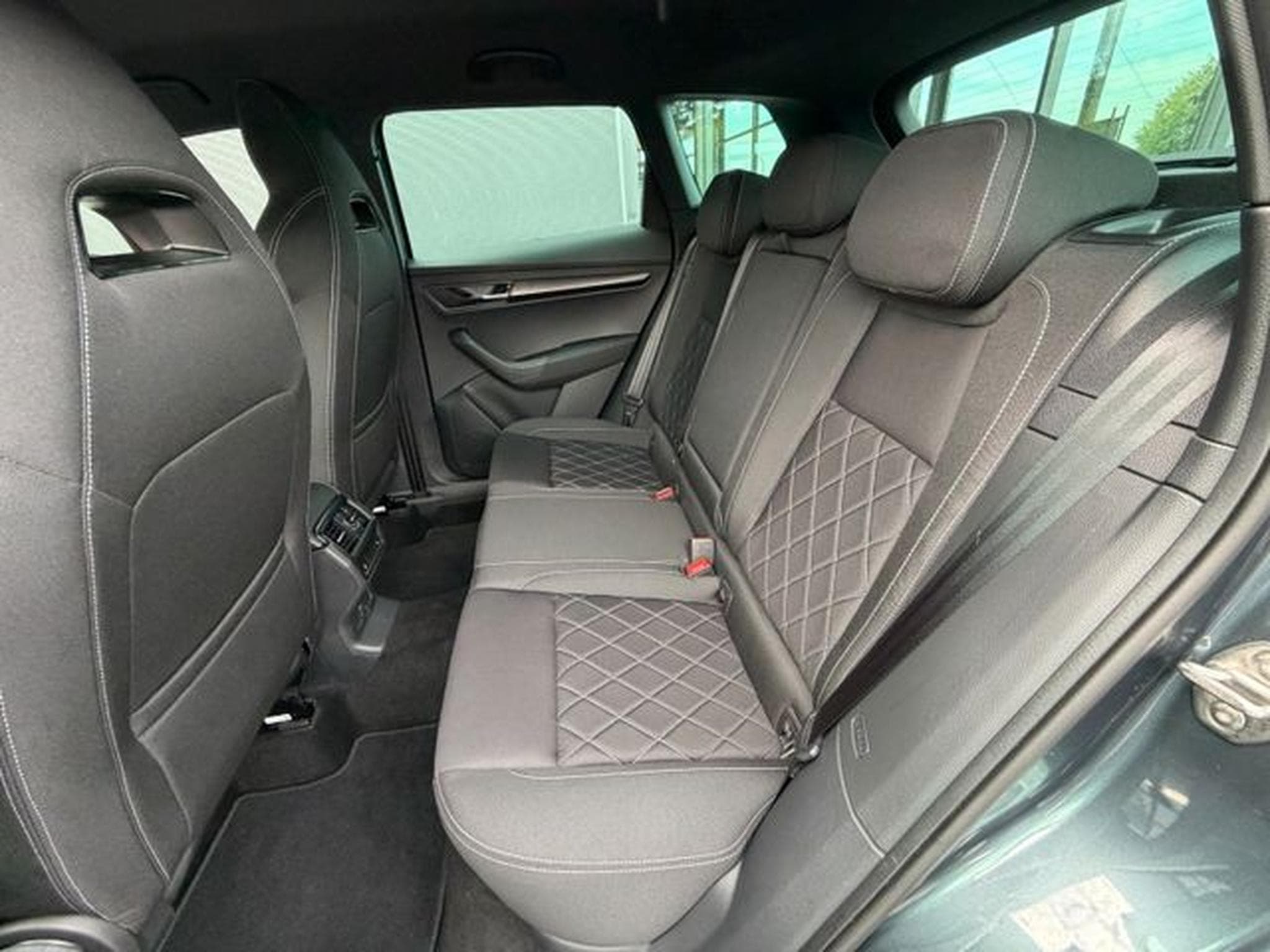 Skoda Karoq Karoq 1.5TSI DSG Sportline 19" Kam Key Virtual (2021) - Photo 12