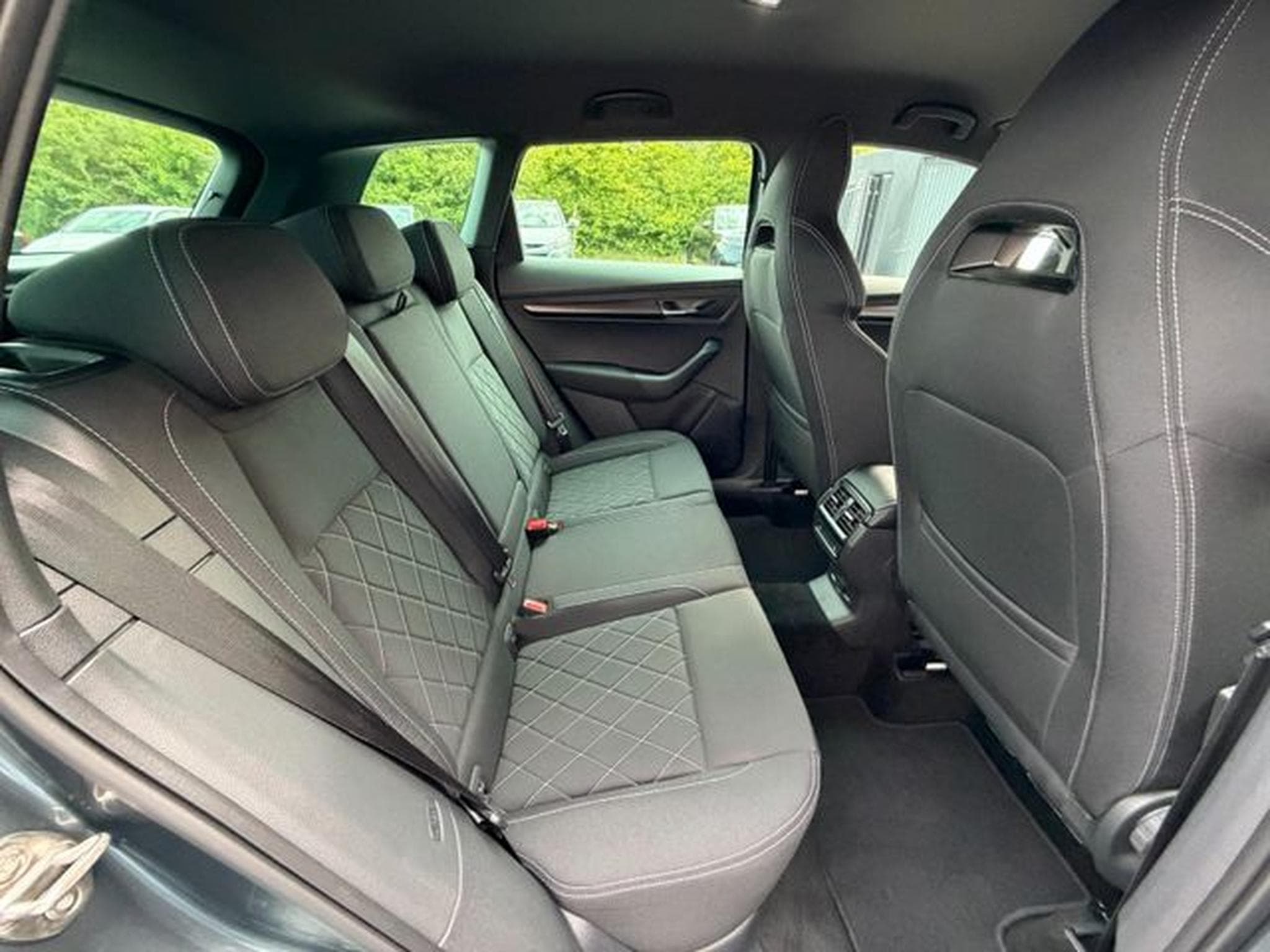 Skoda Karoq Karoq 1.5TSI DSG Sportline 19" Kam Key Virtual (2021) - Photo 15
