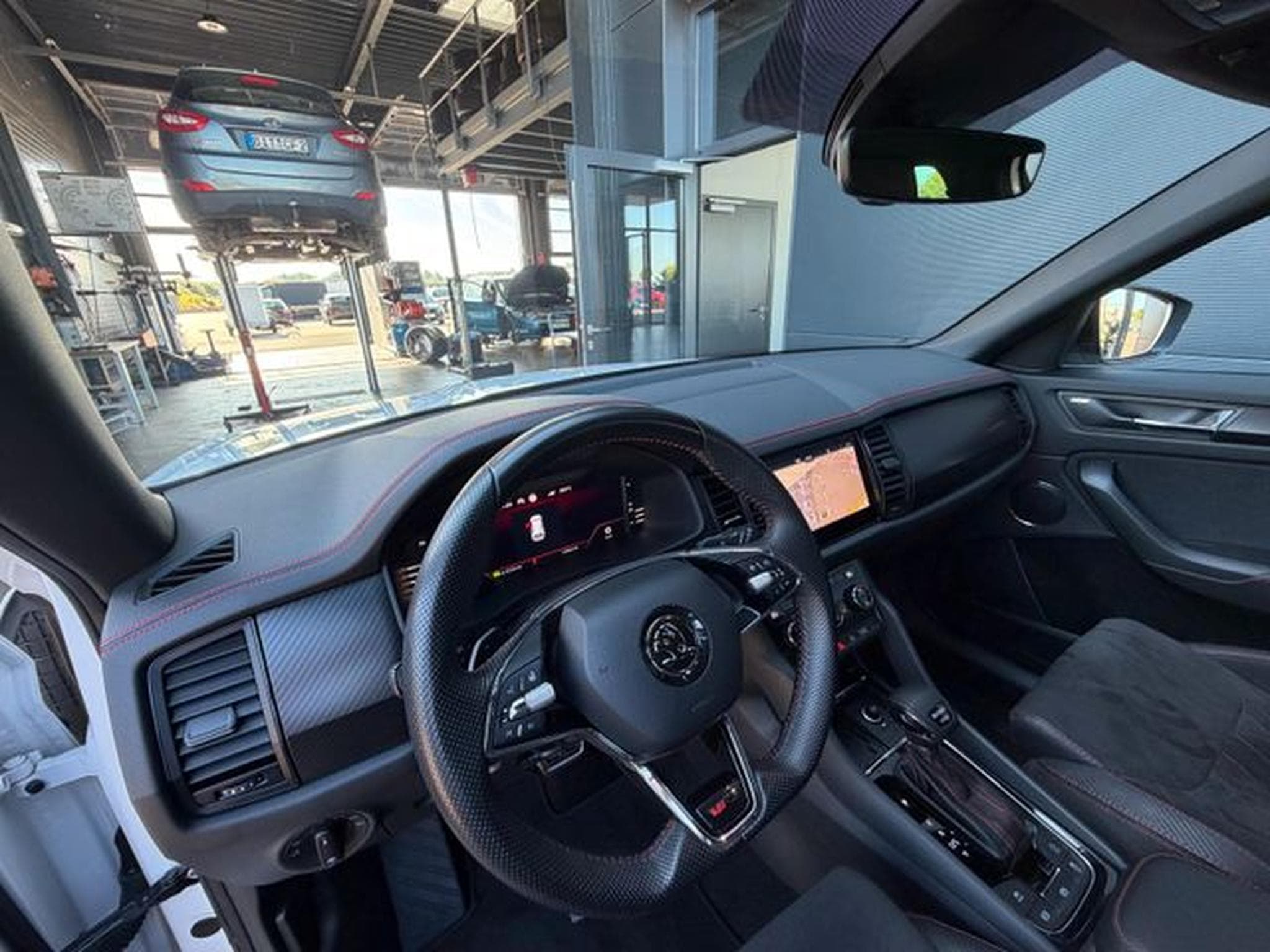 Skoda Kodiaq Kodiaq 2,0TSi RS 4x4 Canton Columbus Matrix ACC (2024) - Photo 10