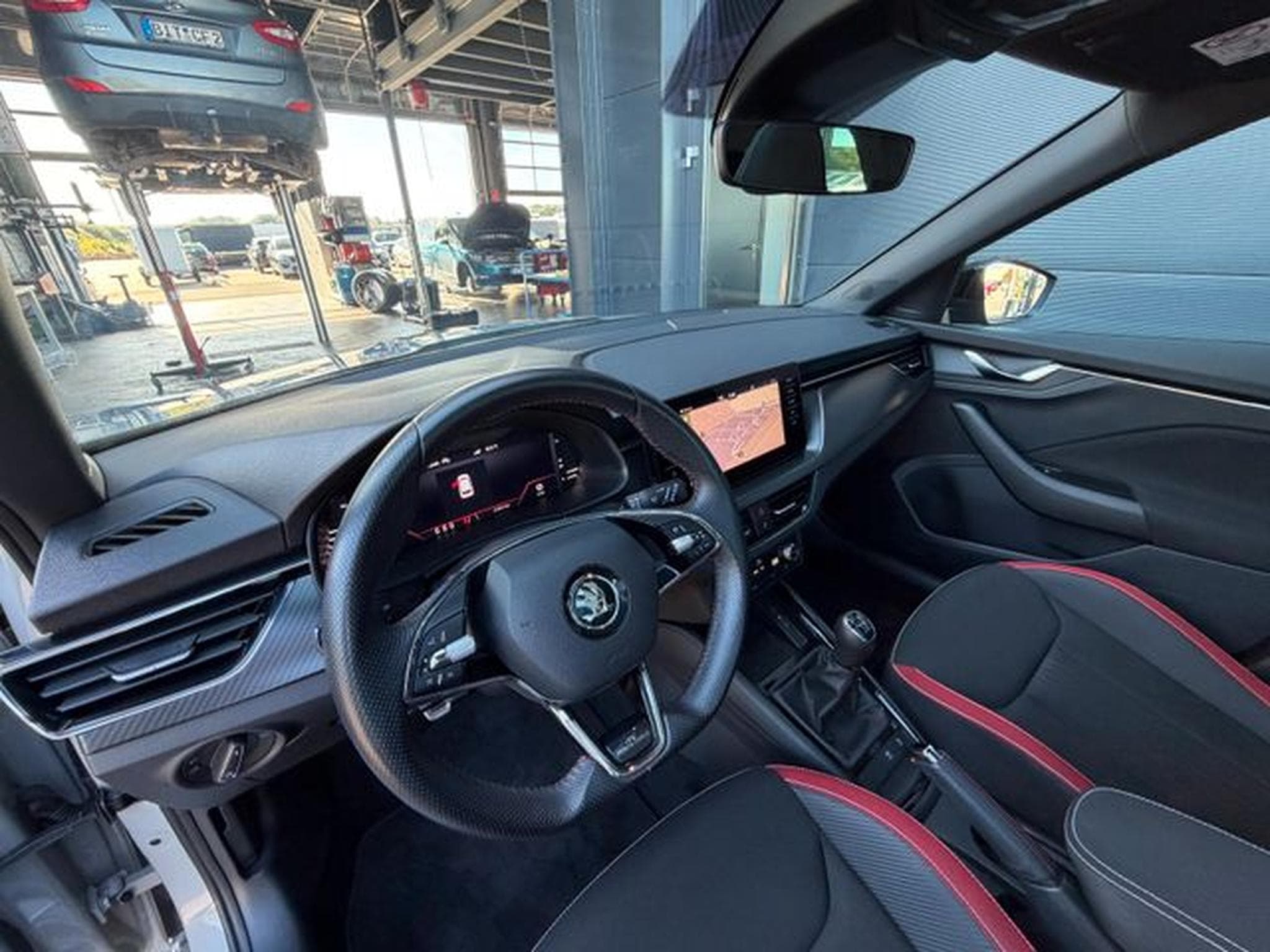 Skoda Kamiq Kamiq 1,5TSi 6-Gang Monte Carlo Navi Key Kamera (2022) - Photo 10