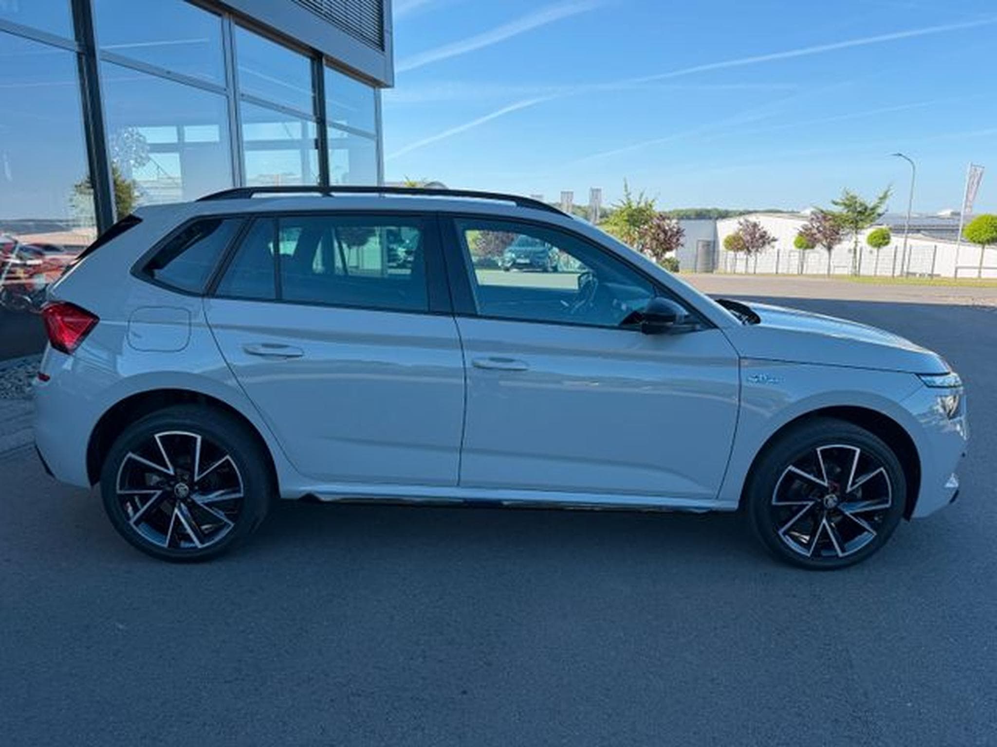 Skoda Kamiq Kamiq 1,5TSi 6-Gang Monte Carlo Navi Key Kamera (2022) - Photo 4