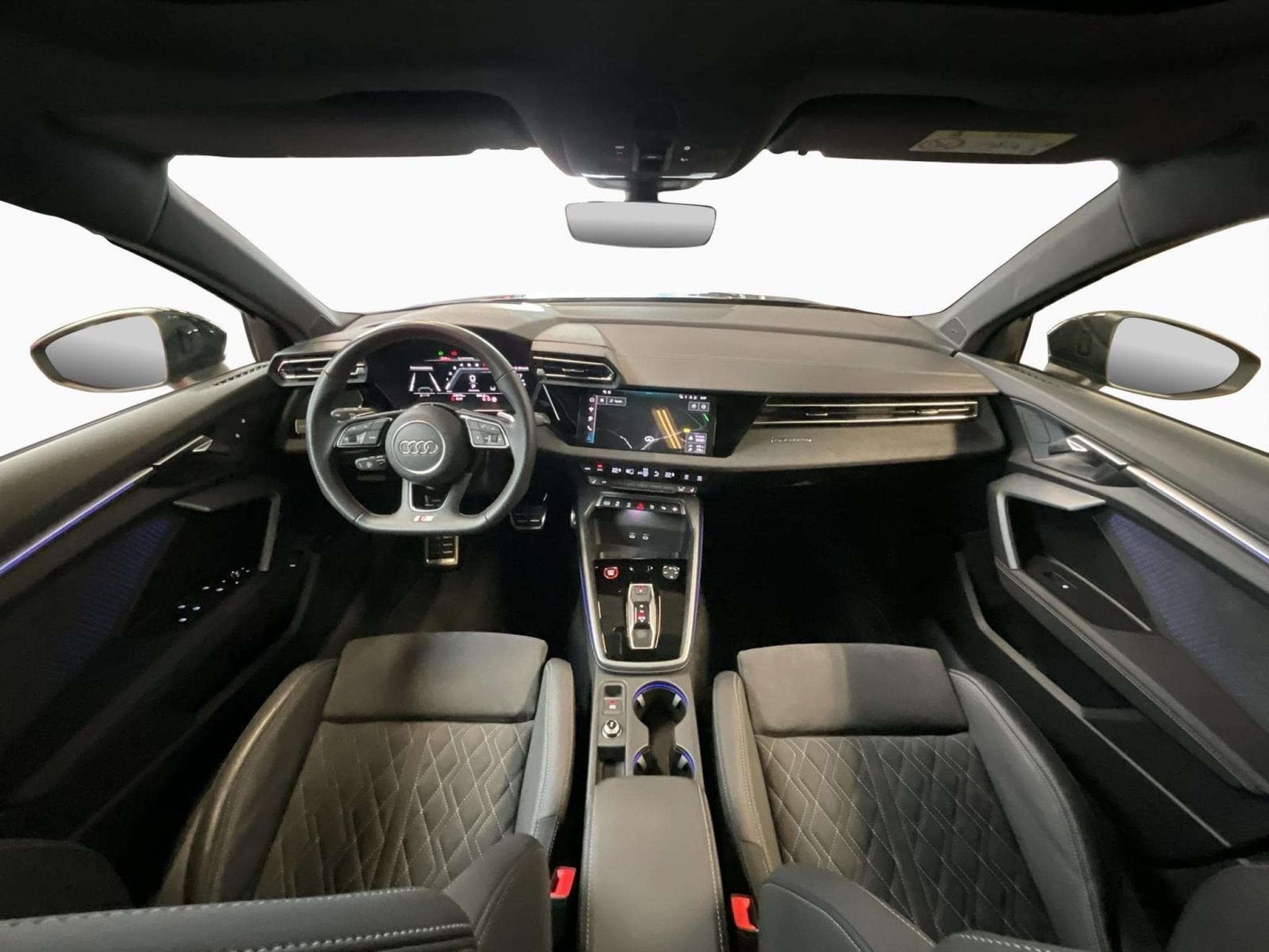 Audi S3 Limo+quattro+S-tronic+Led+P.Navi+P.Confort+Pano+LM19 (2025) - Foto 2