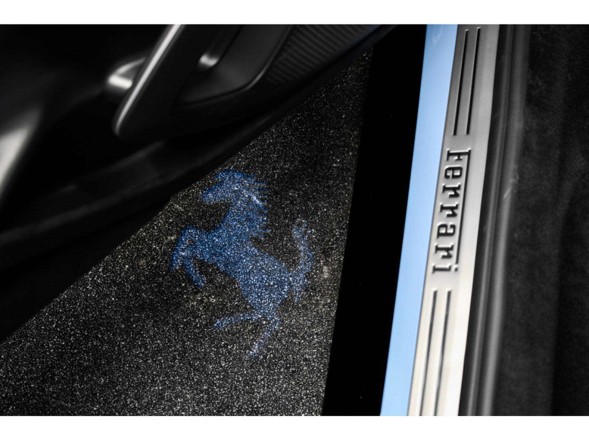 Ferrari 12Cilindri Spider 6.5 V12 - AZZURRO LA PLATA EXTRARANGE (2026) - Foto 21