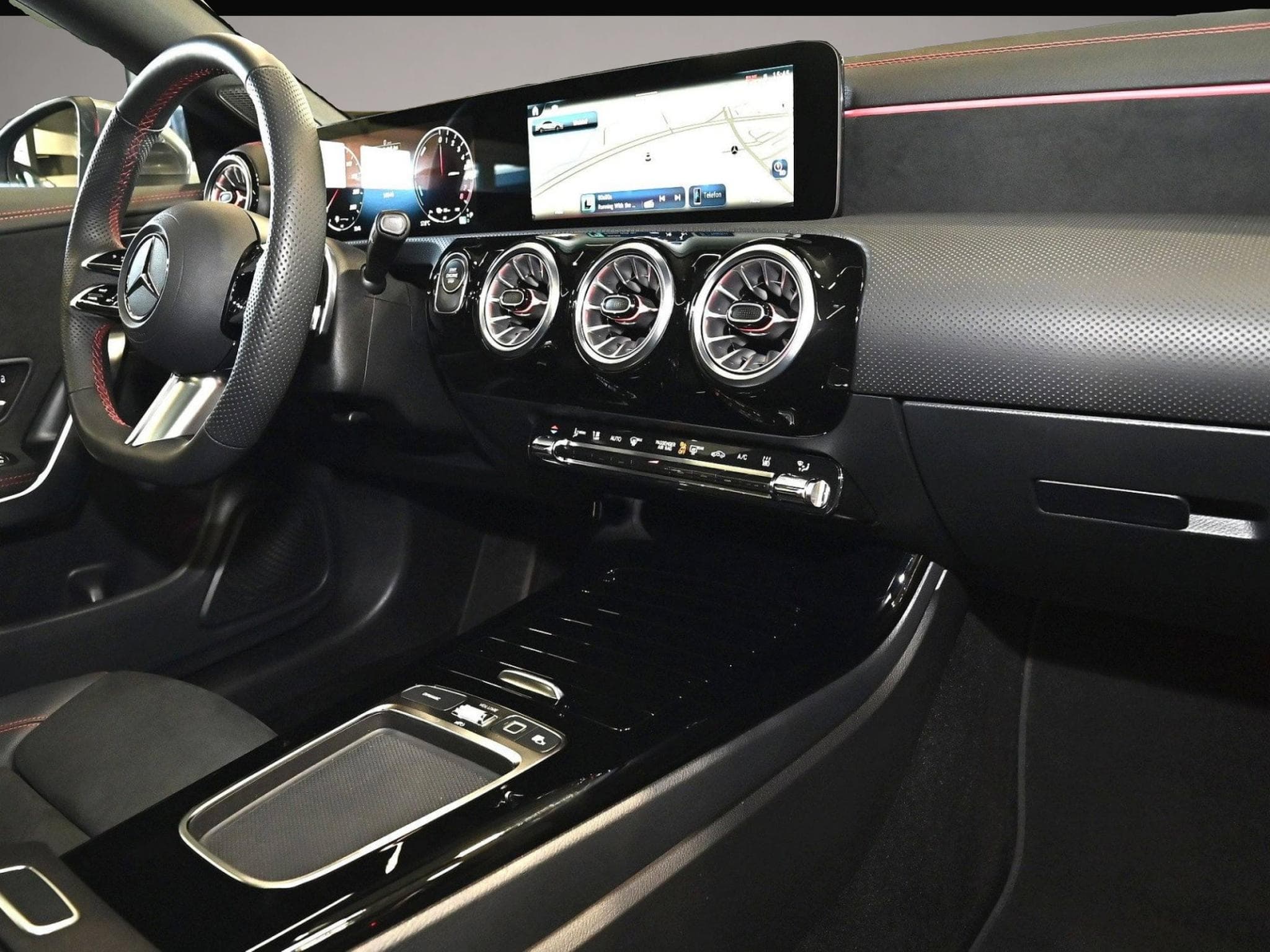 Mercedes GLA 200 (2025) - Photo 5