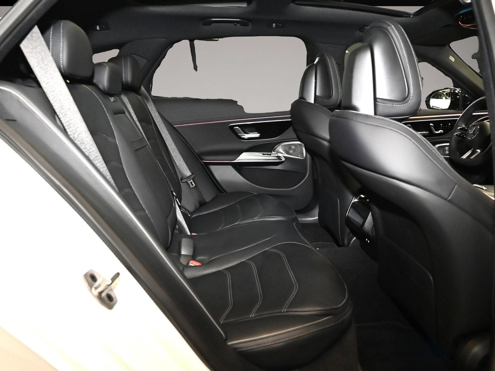 Mercedes 300 (2025) - Foto 4