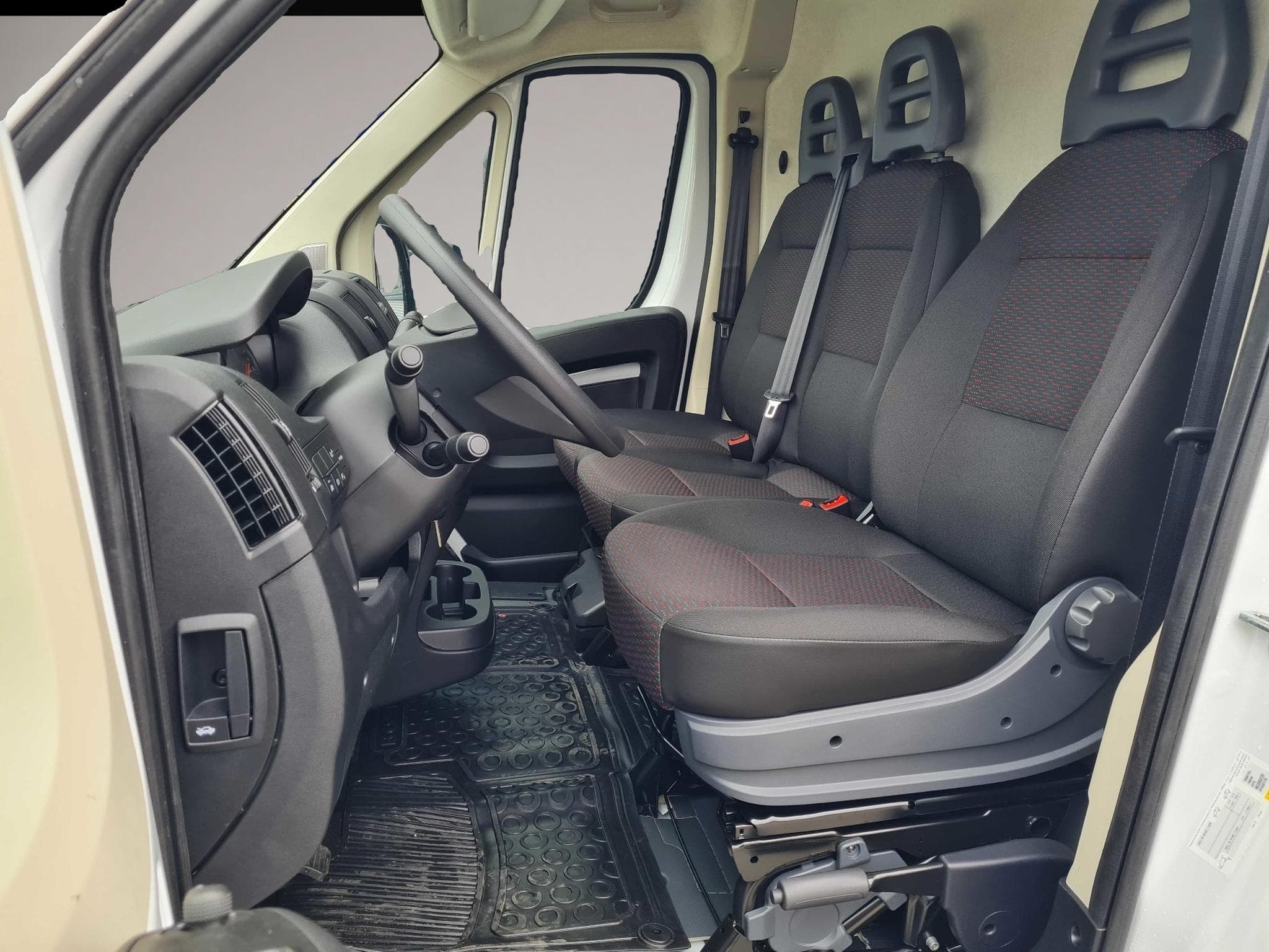 Peugeot Boxer (2022) - Foto 2