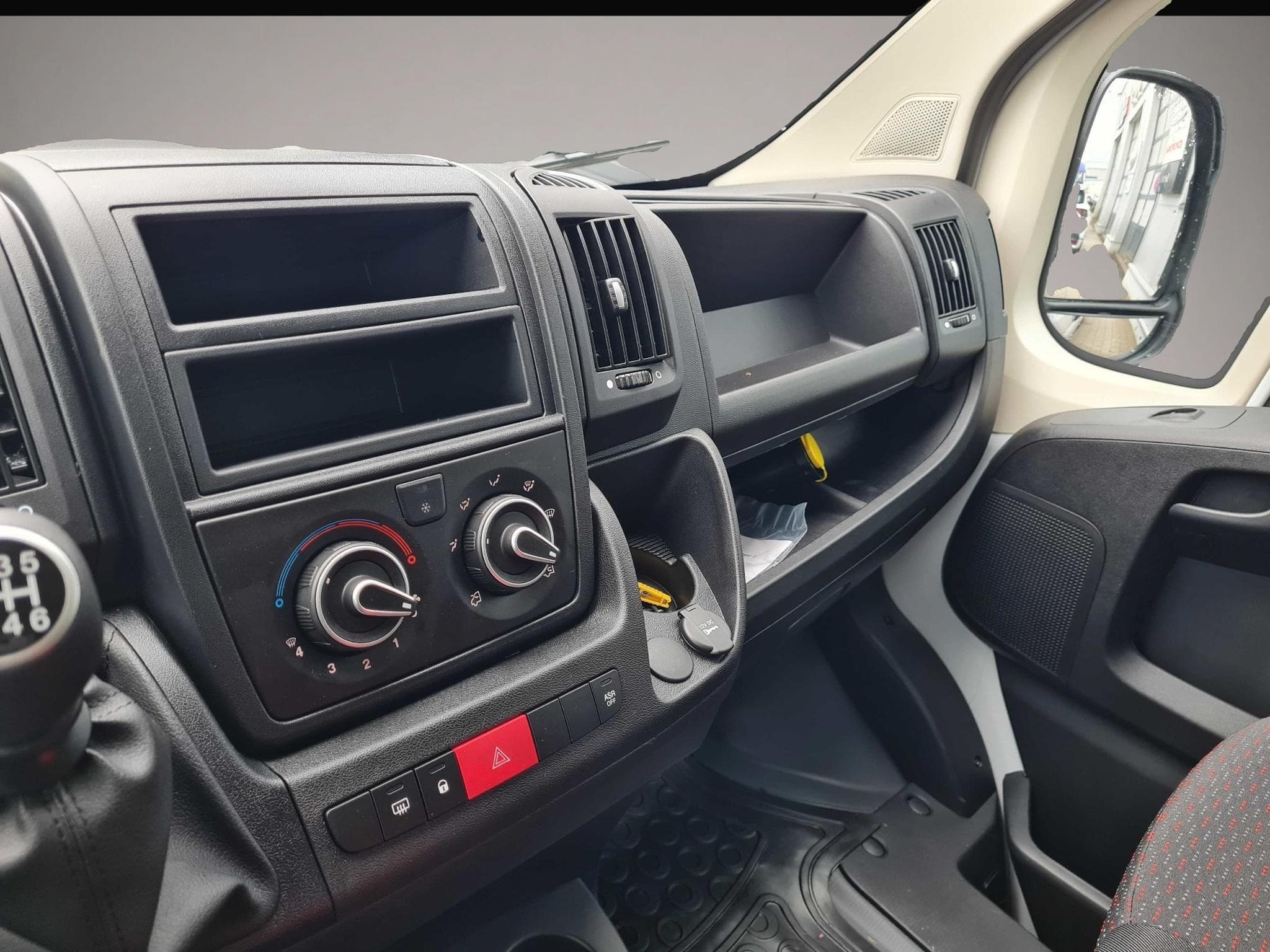 Peugeot Boxer (2022) - Foto 4