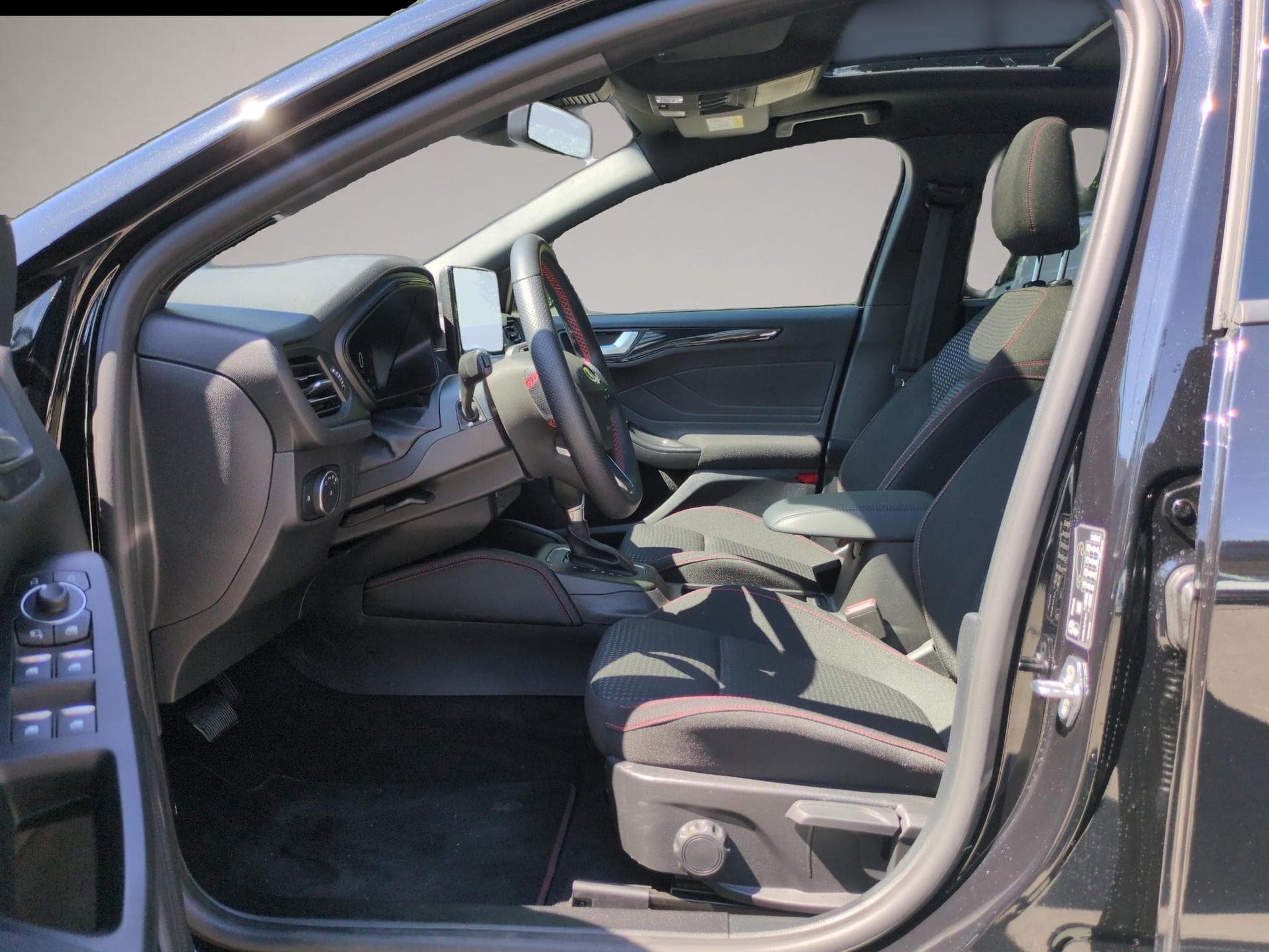 Ford Focus (2026) - Photo 5