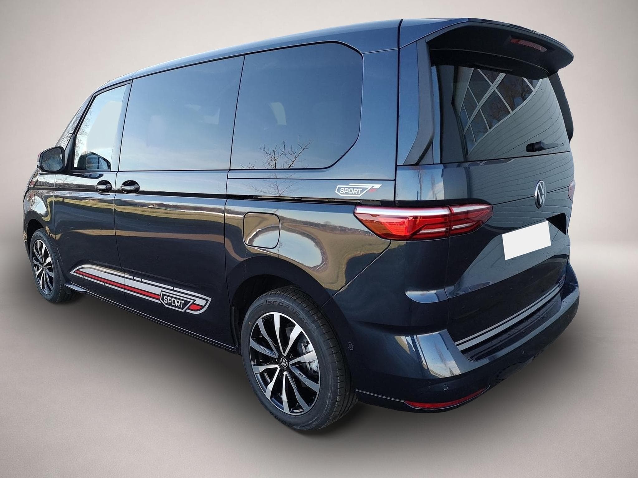 VW Multivan (2025) - Photo 2