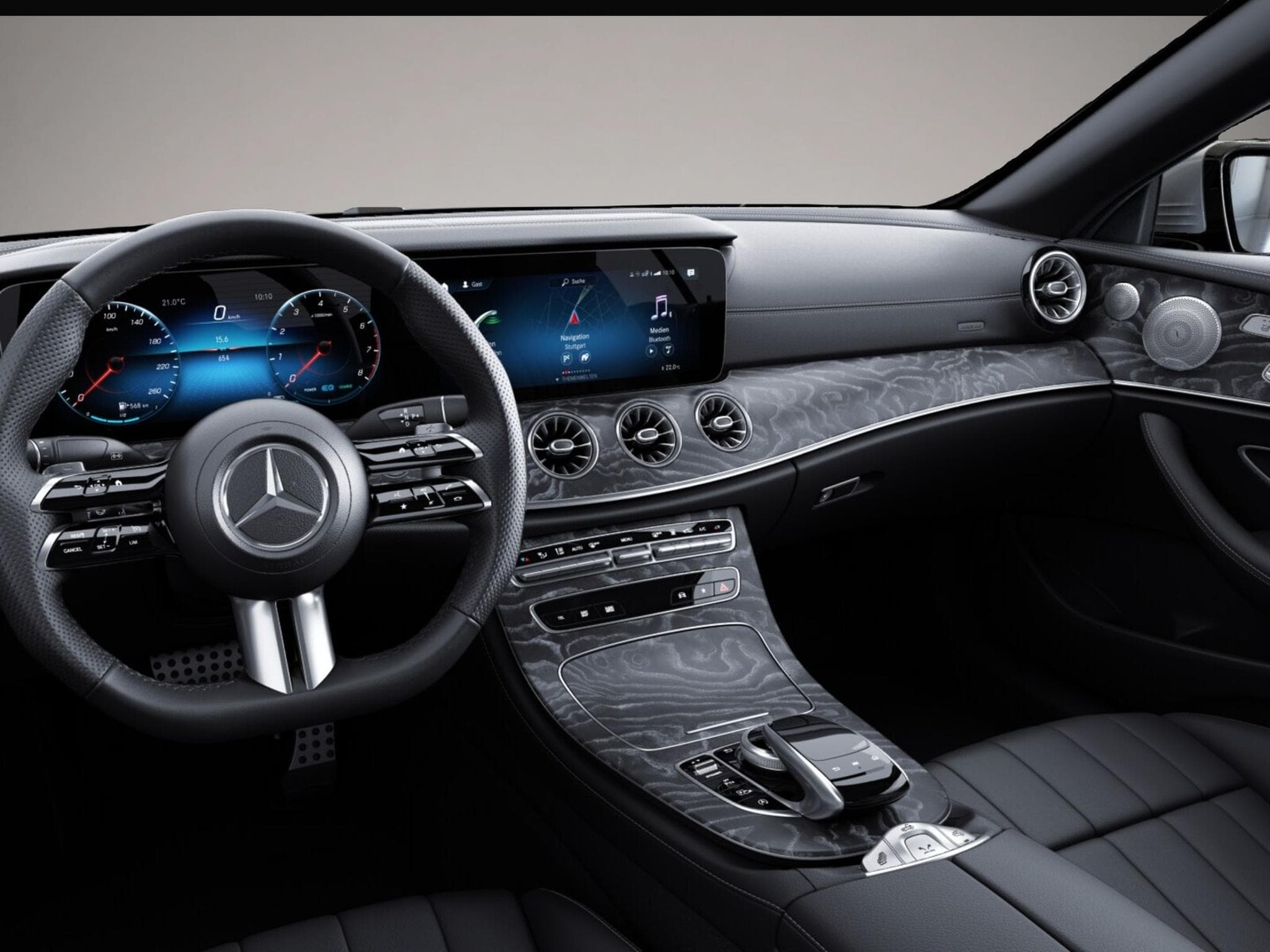 Mercedes 300 (2023) - Foto 2