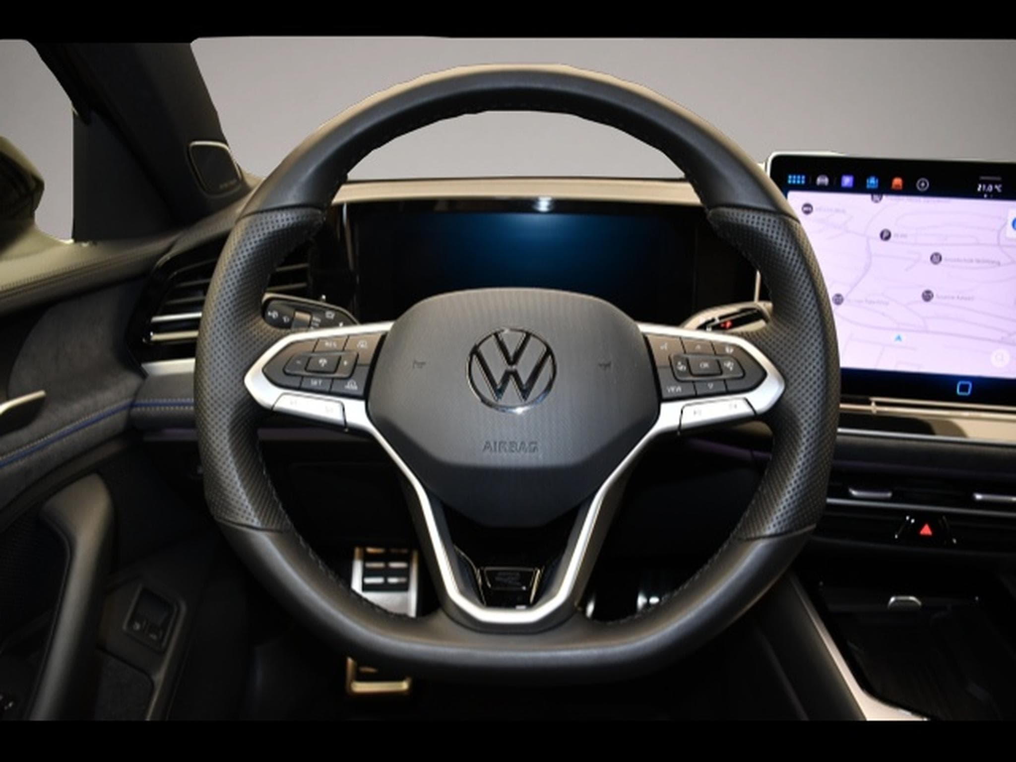 VW Passat (2025) - Photo 5