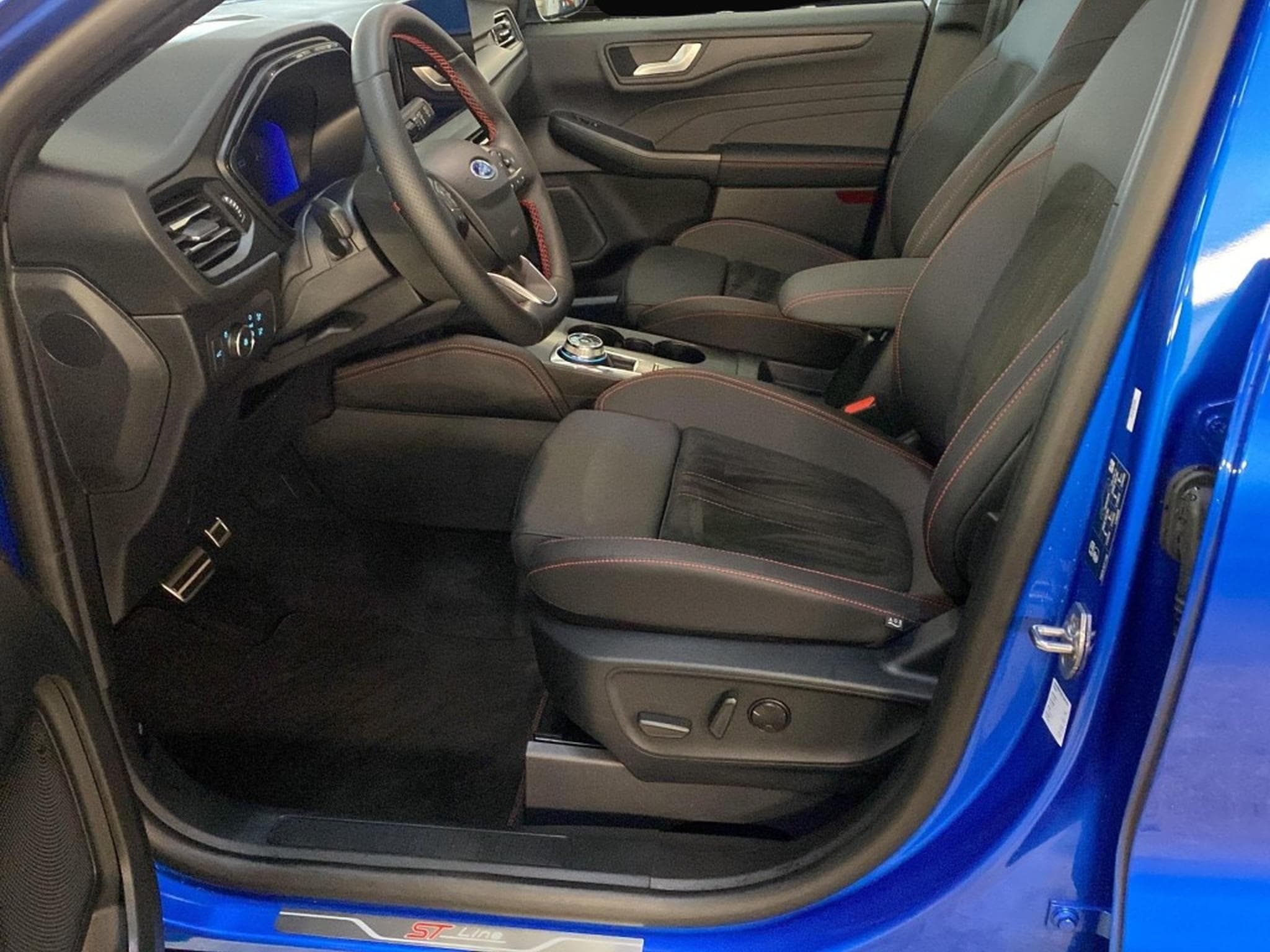Ford Kuga (2025) - Photo 6