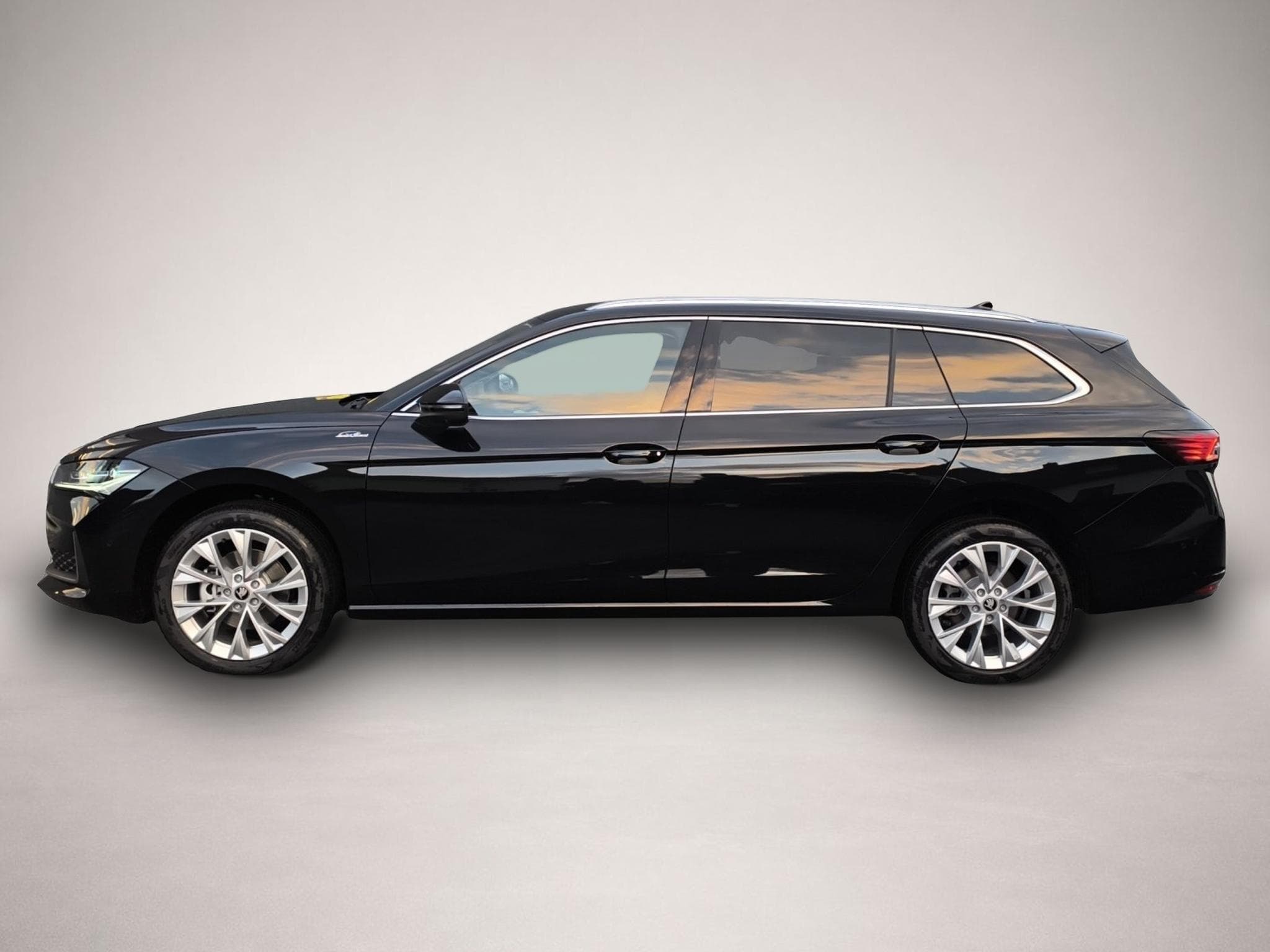 Skoda Superb (2025) - Photo 4