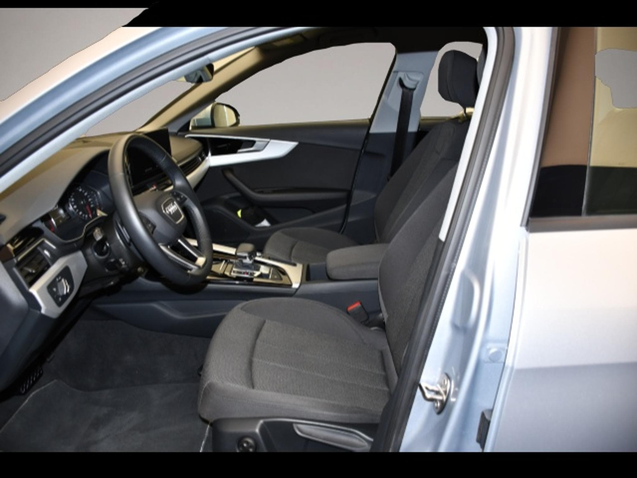 Audi A4 (2025) - Photo 3