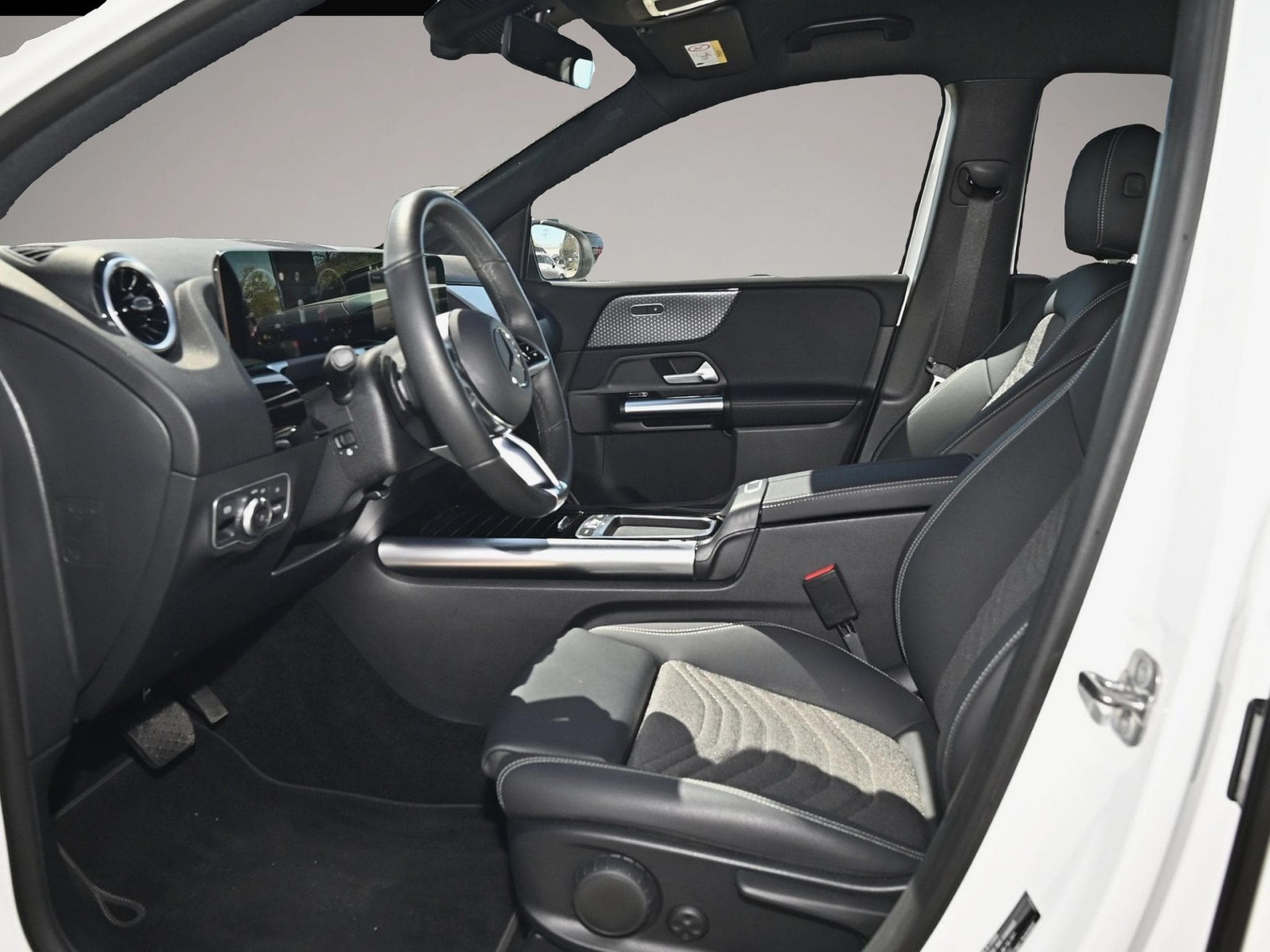 Mercedes 250 (2024) - Photo 6
